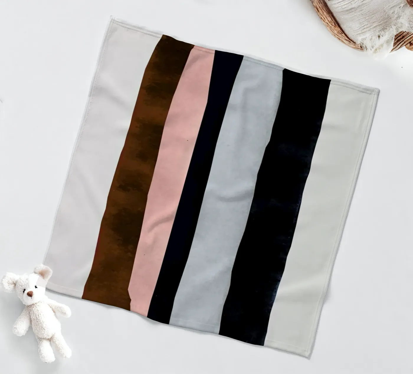 Depth fleece blanket by Pure