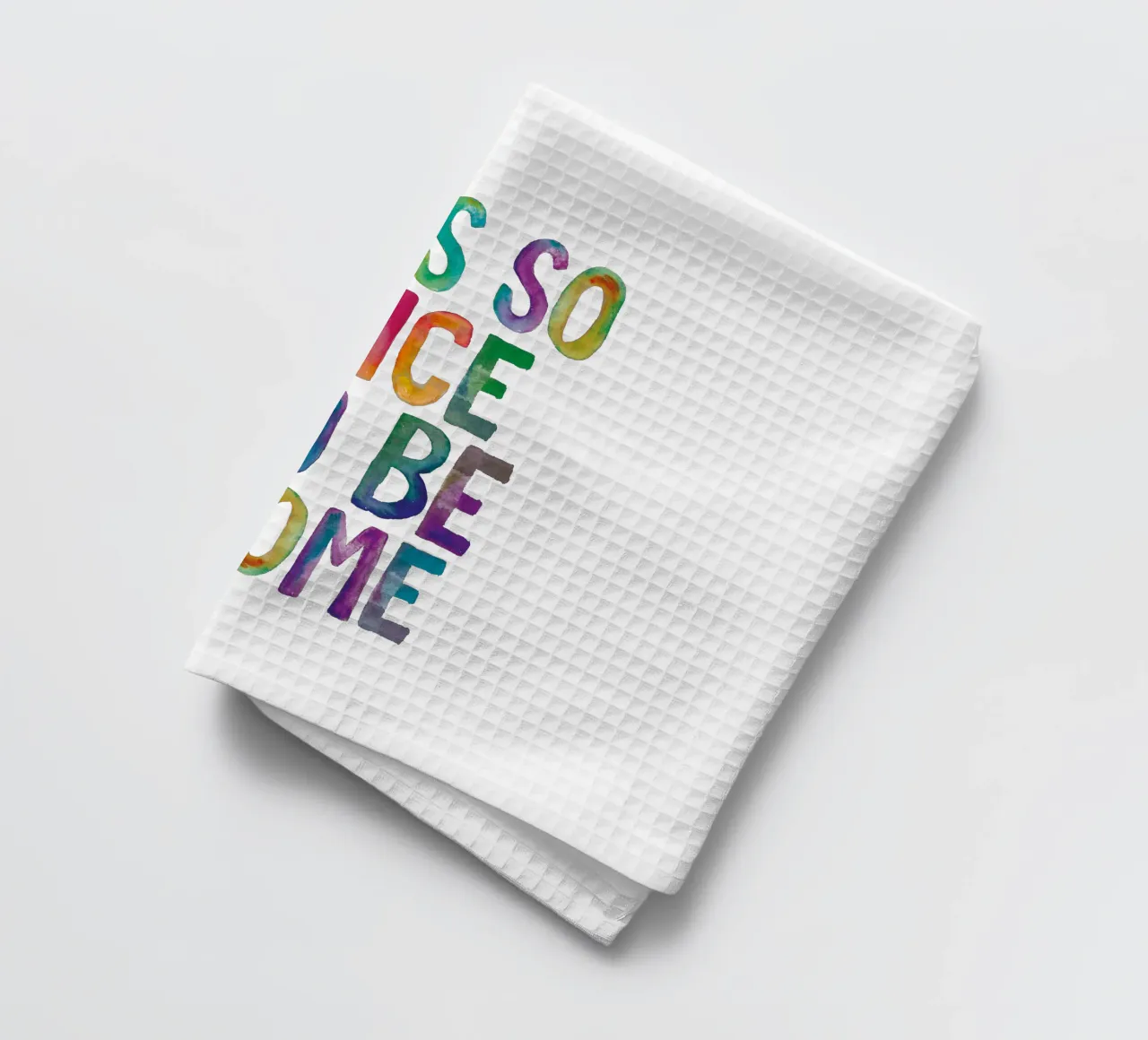 Stampa tipografica arcobaleno "It's So Nice to Be Home". canovaccio da cucina da THE MOTIVATED TYPE