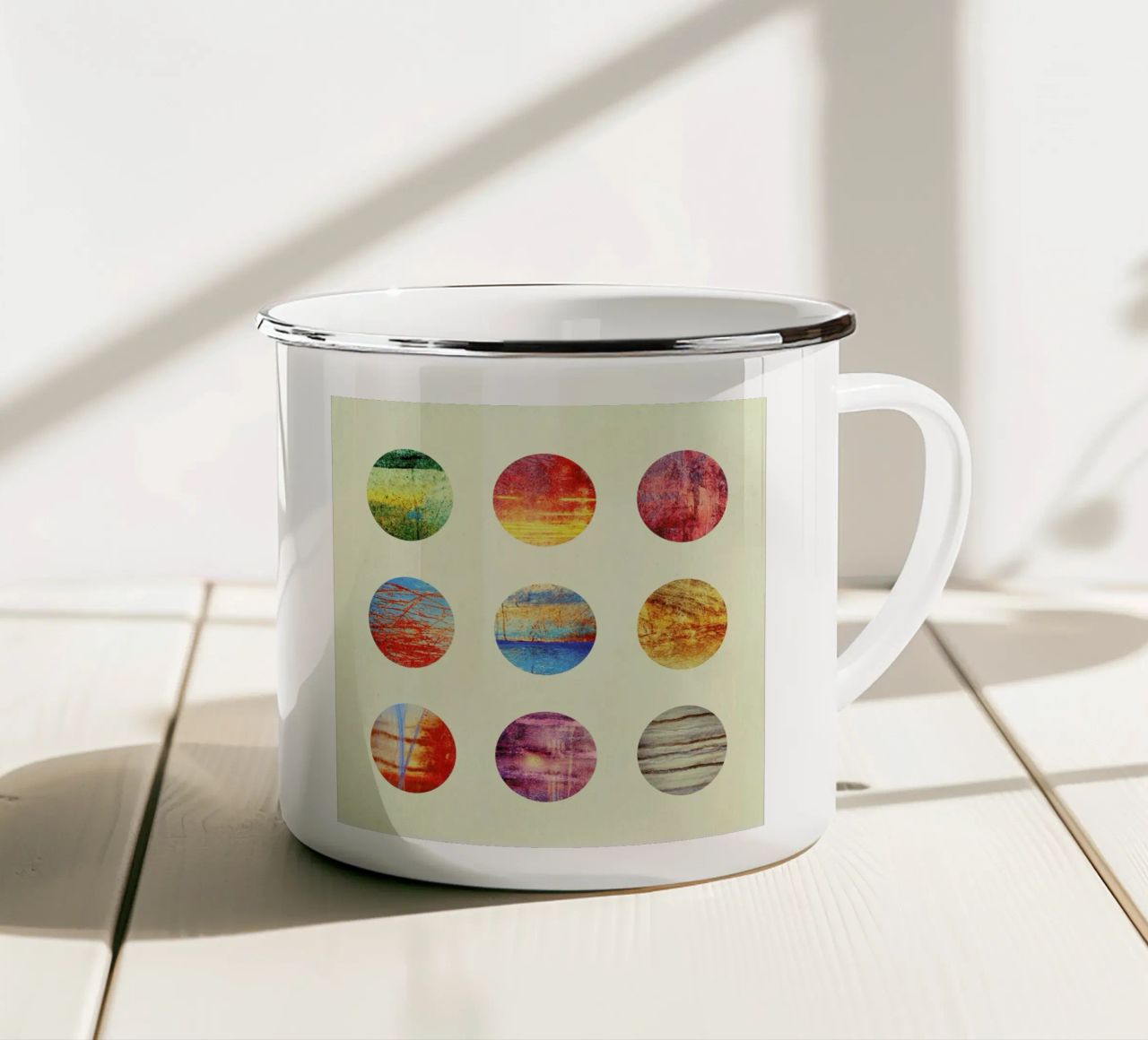 Planets tazza in smalto da Elisabeth Fredriksson