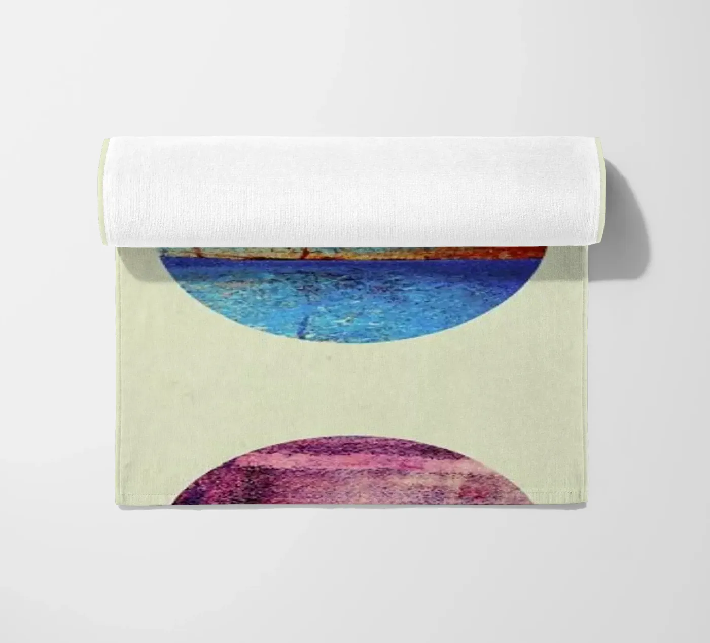 Planets Strandtuch von Elisabeth Fredriksson