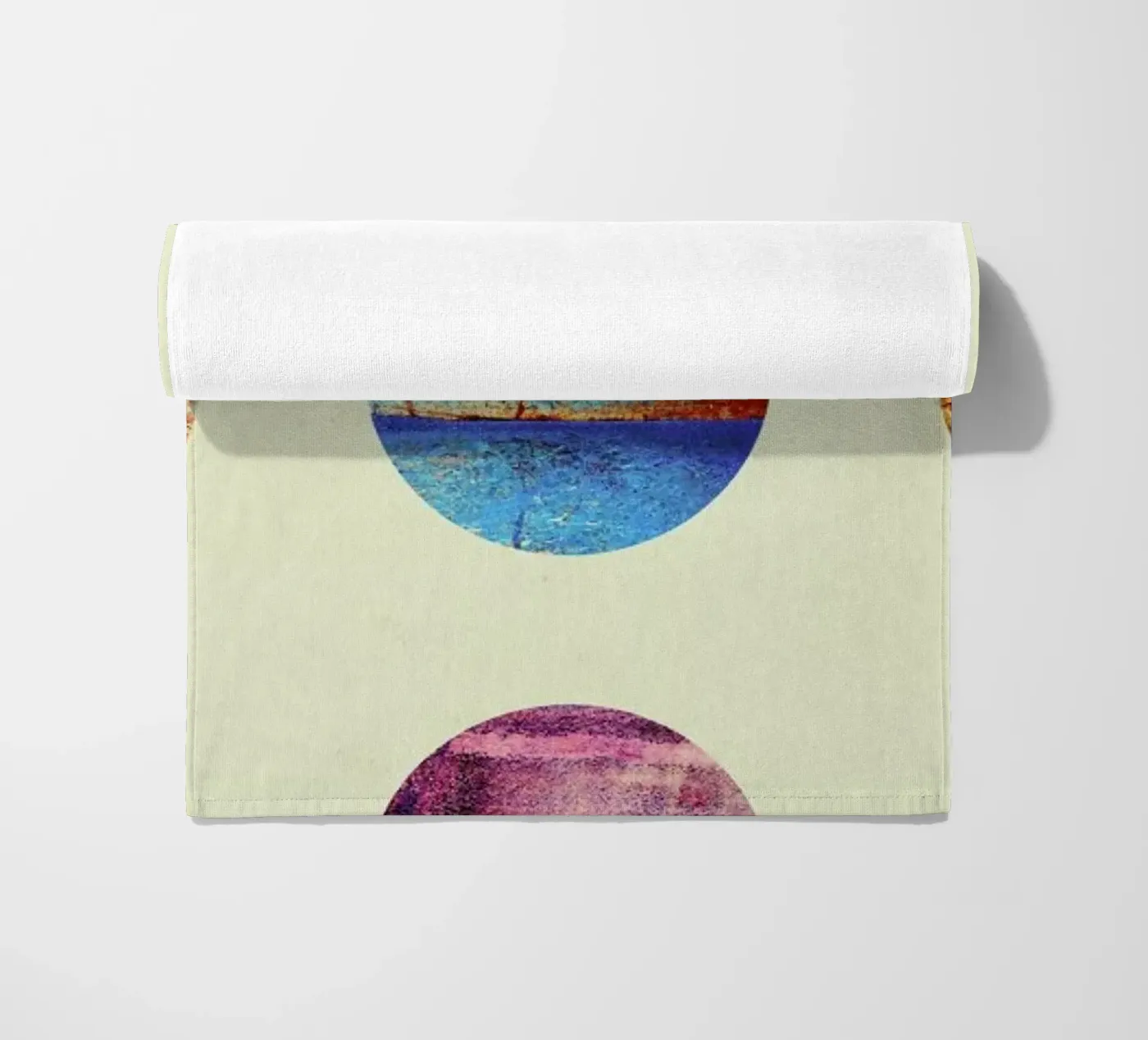Planets Strandtuch von Elisabeth Fredriksson