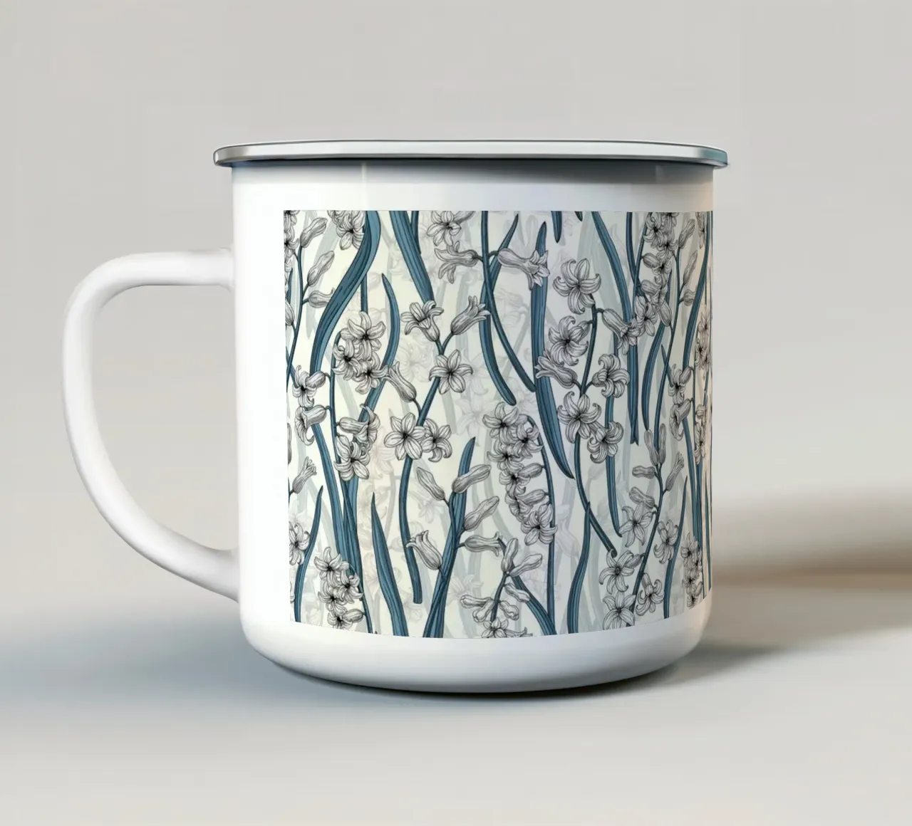 Fiori di giacinto bianco su bianco tazza in smalto da Painted Nature
