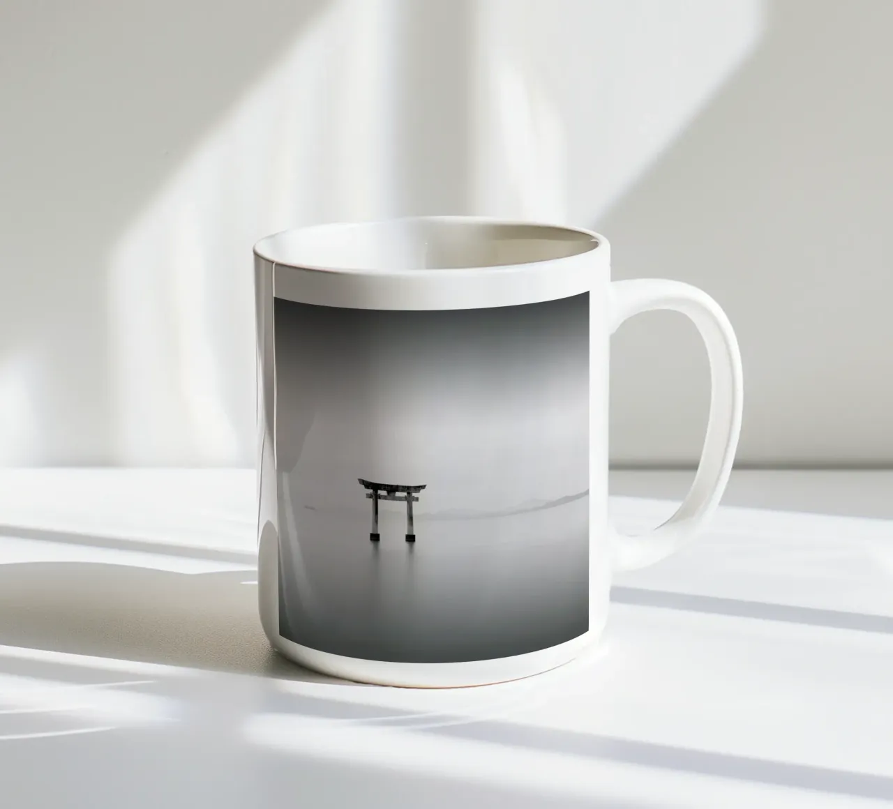 Einootsurugi Shrine Ii tazza in ceramica da Michael J. Reibert