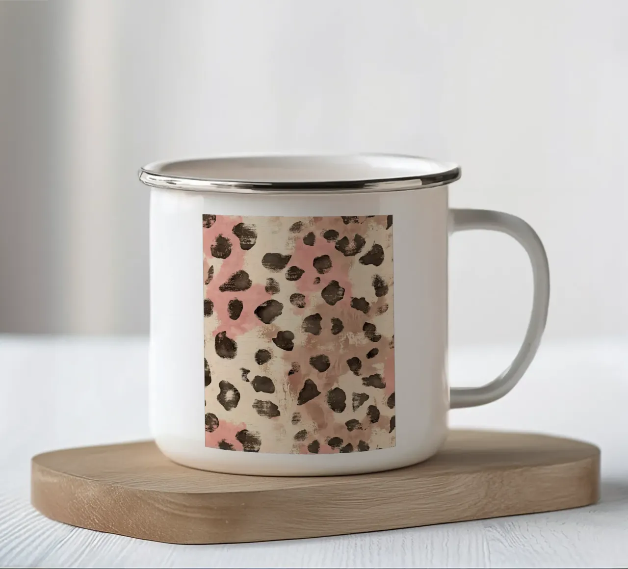 Leopard & Pink tazza in smalto da IamHomeStudio