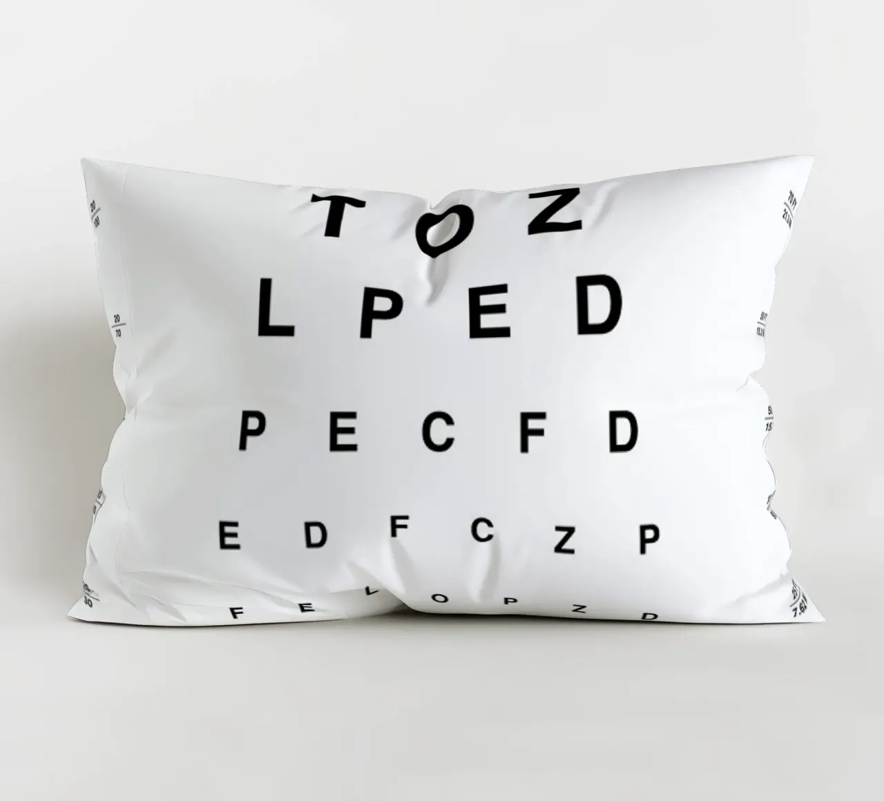 Eye Chart cuscino da daylight design studio