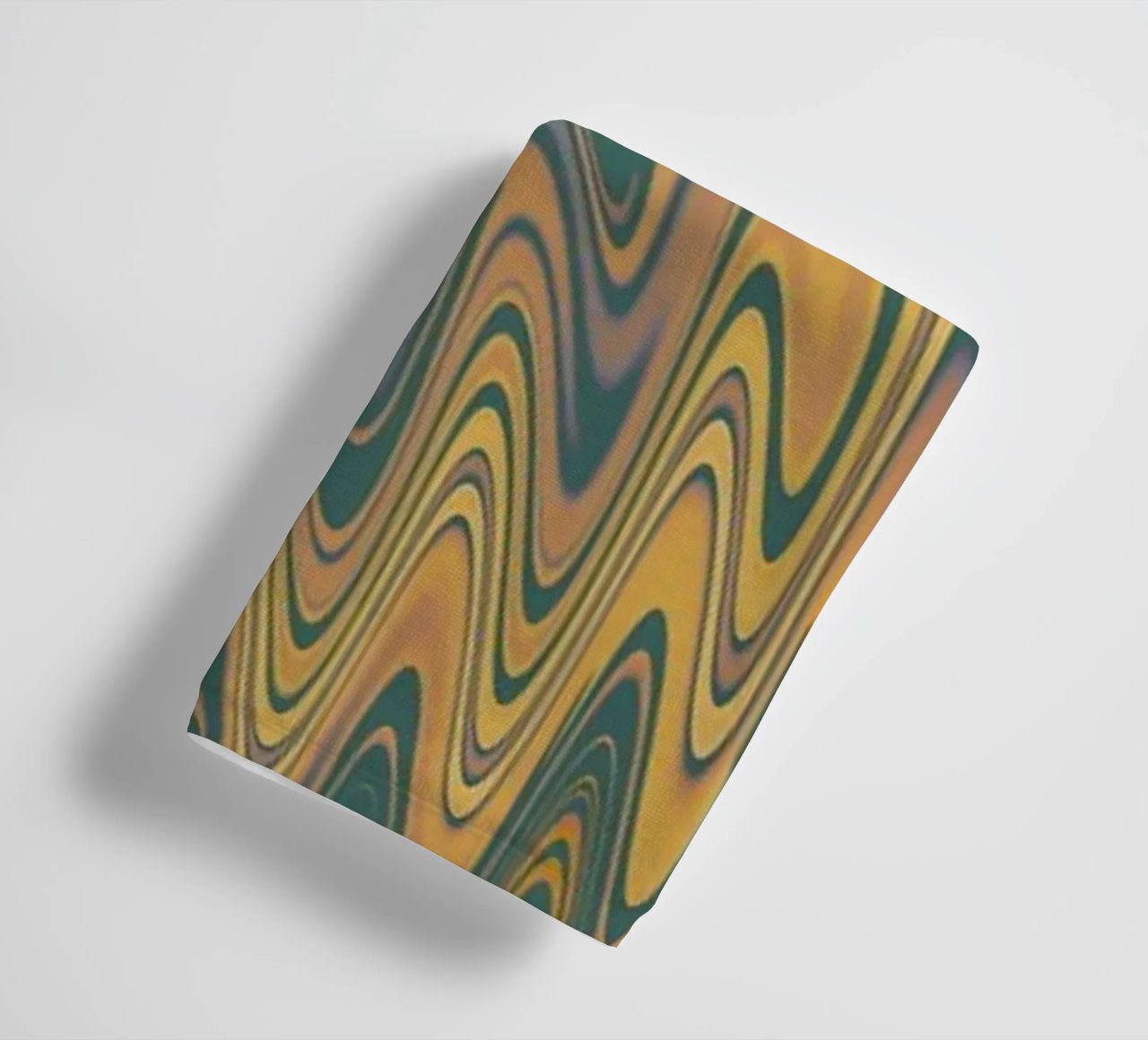 Abstract groen en geel cirkelvormig fractaal patroon badhanddoek van Something for you