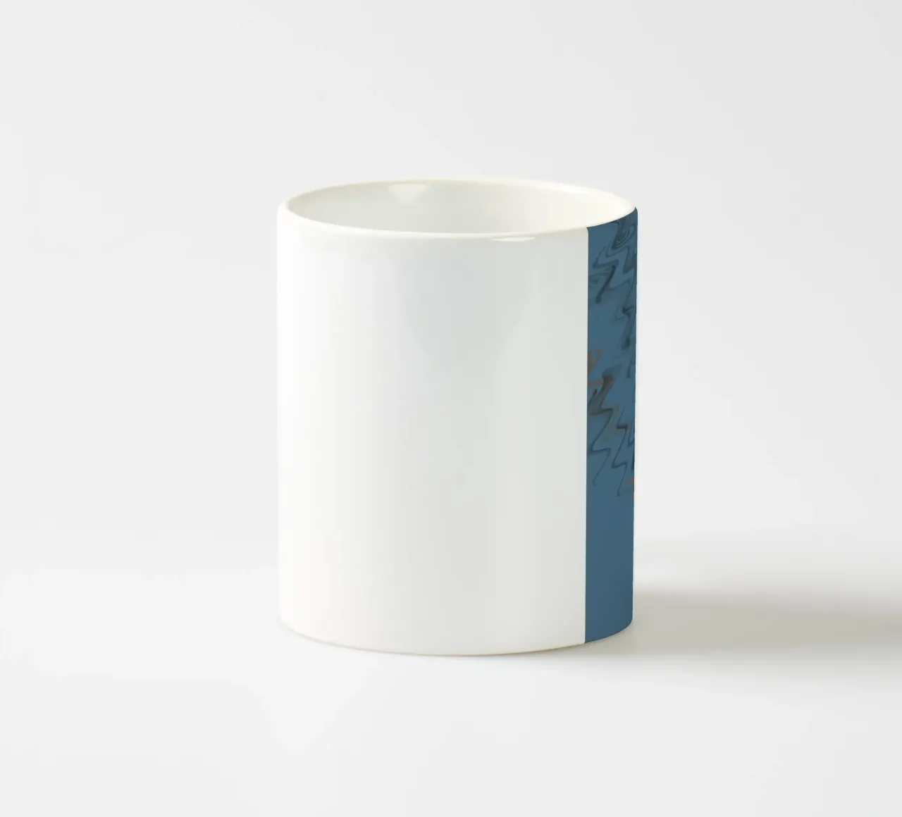 Modello astratto di onda blu frastagliata tazza in ceramica da Something for you
