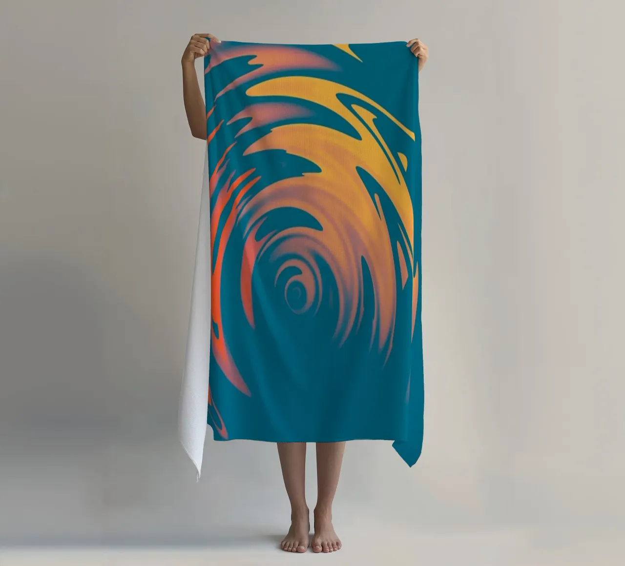 Motif dynamique abstrait d'ondes circulaires colorées serviette de plage de Something for you