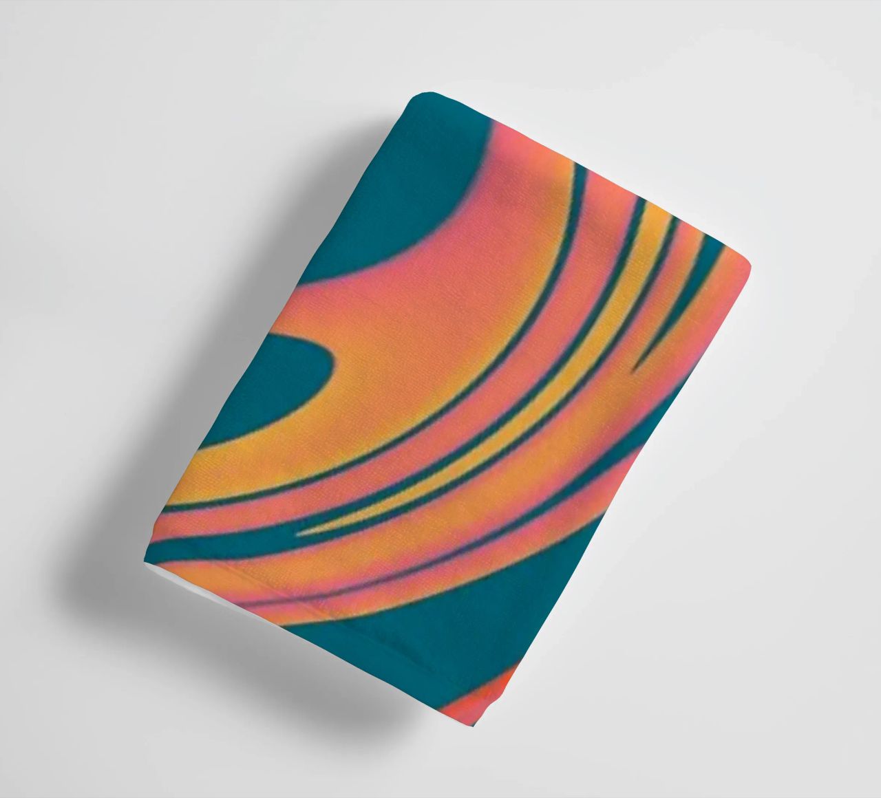 Motif circulaire dynamique abstrait et coloré serviette de bain de Something for you