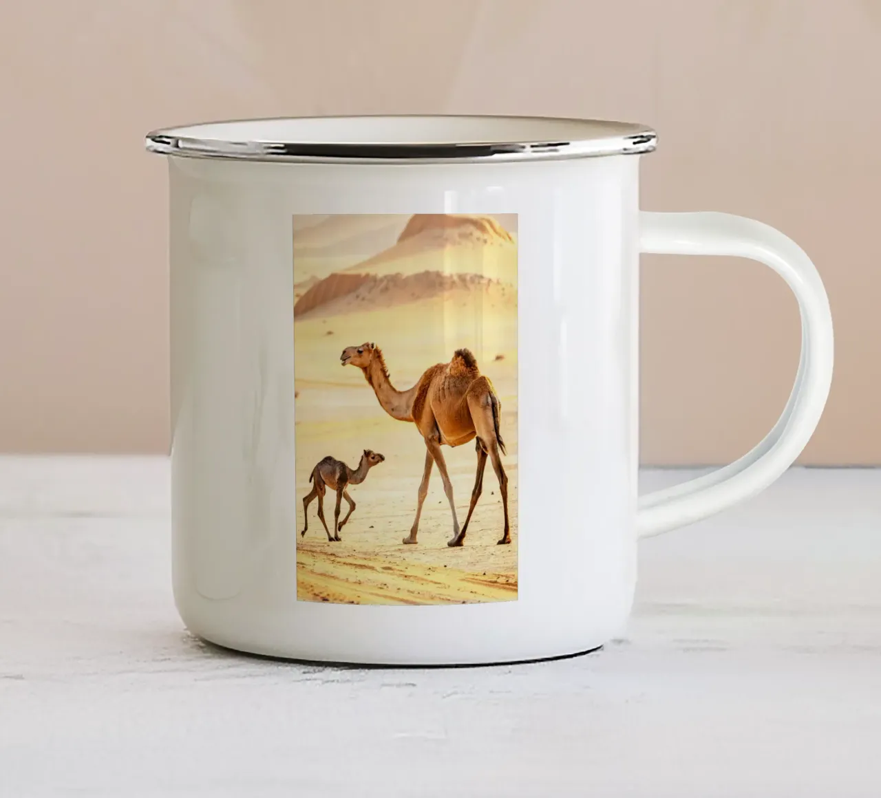 cammello e mamma tazza in smalto da syabiqo