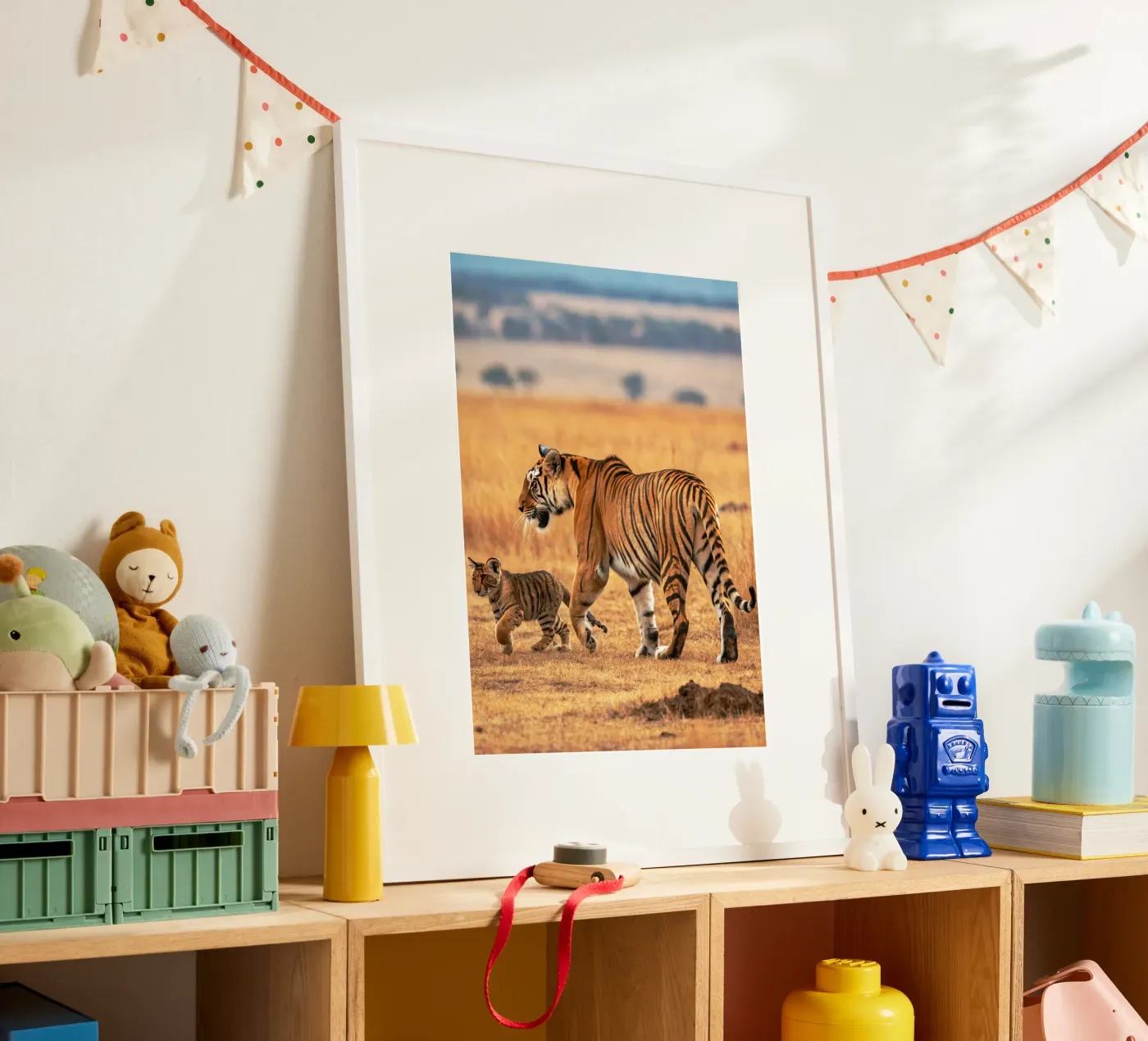 baby tiger and mom poster van syabiqo