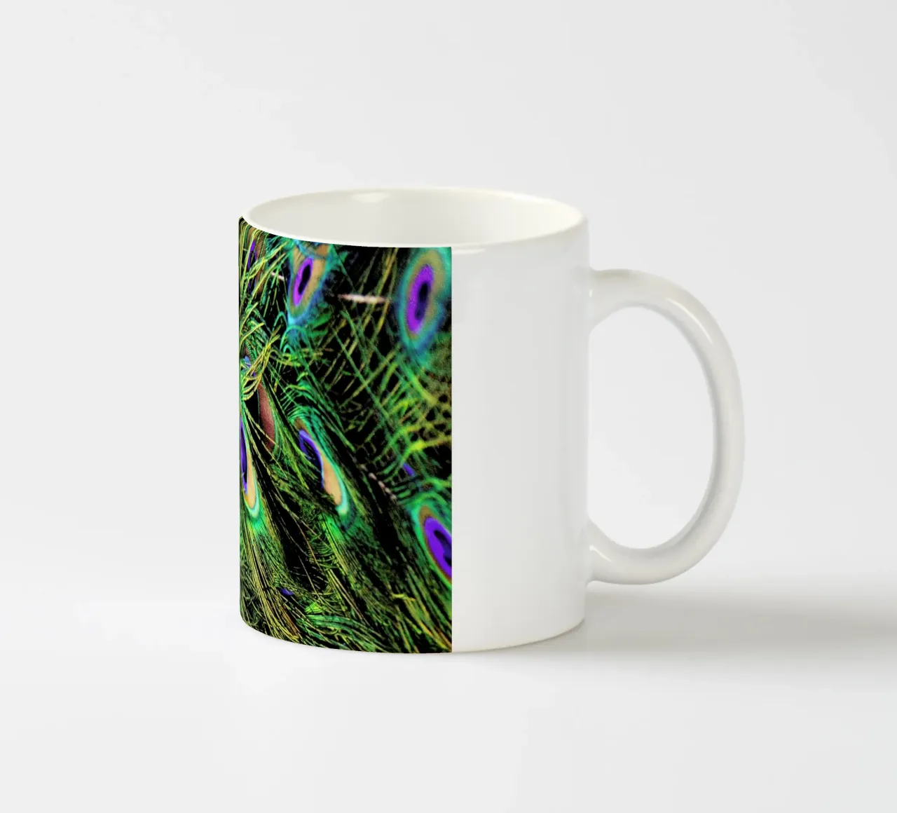 Peacock Plumes tazza in ceramica da Robin Delean