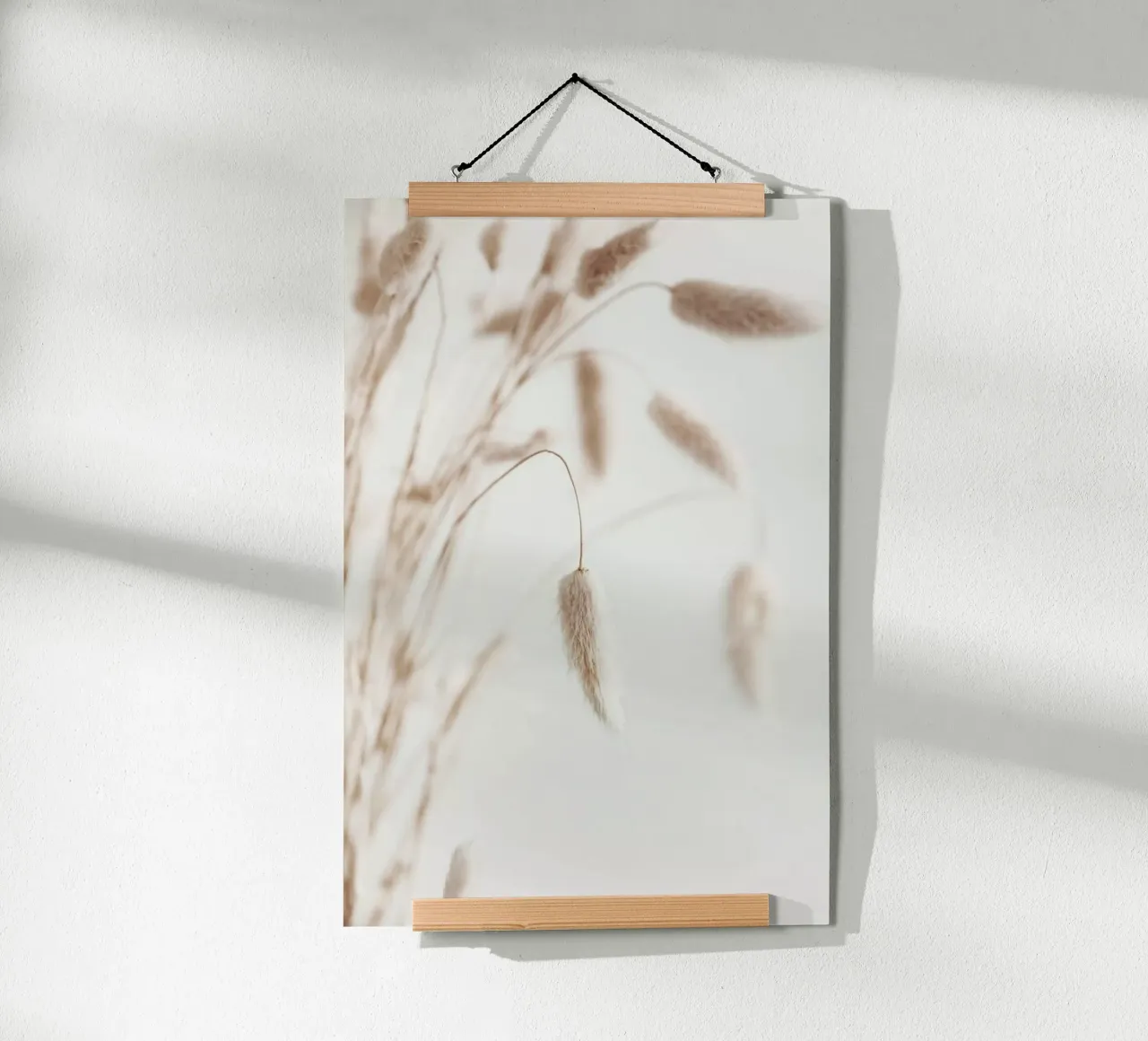 Dried Flowers Lagurus1 - Samtgras poster con telaio in plastica da Monika Strigel