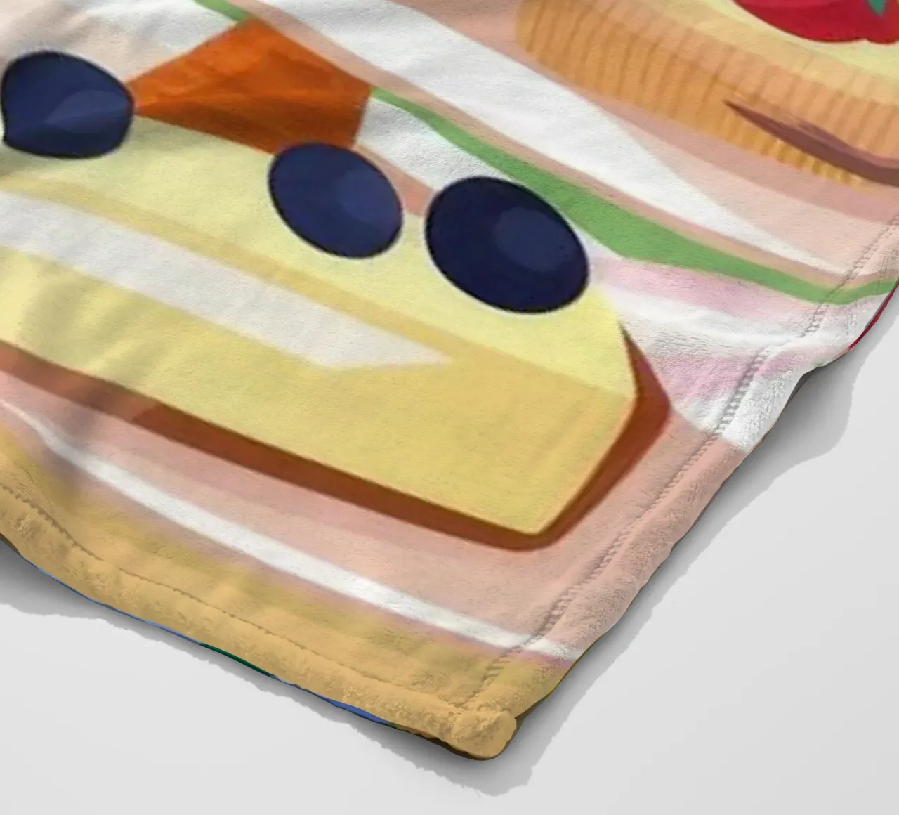 Delizia di tè ai fiori coperta in pile da Lumina Vision