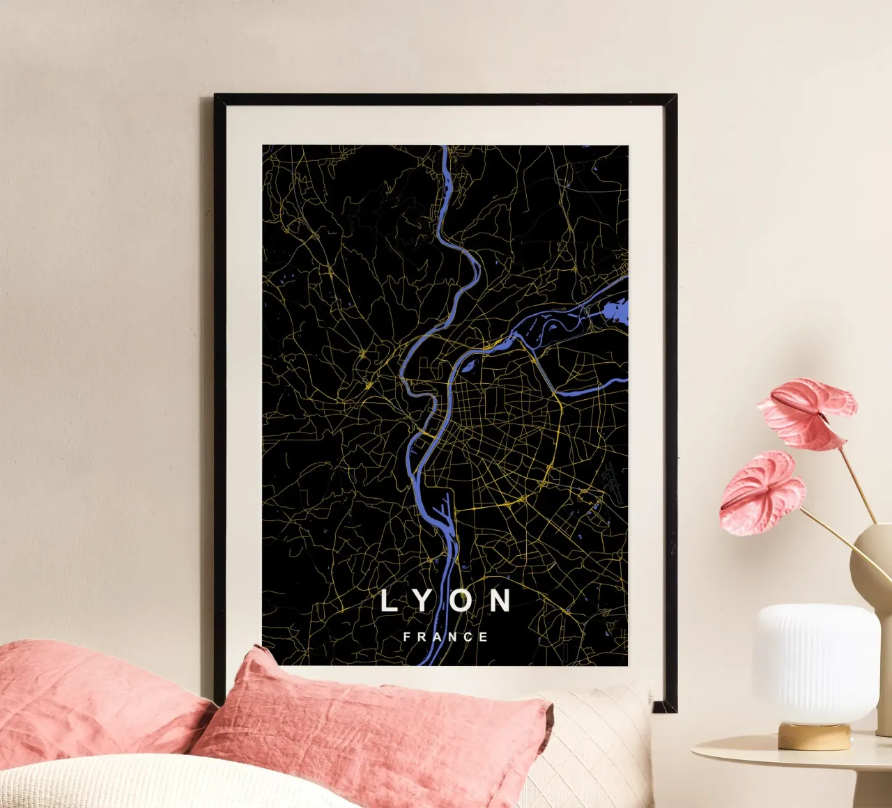 Lione Francia - Mappa della città in nero e oro poster da Cartographers Library