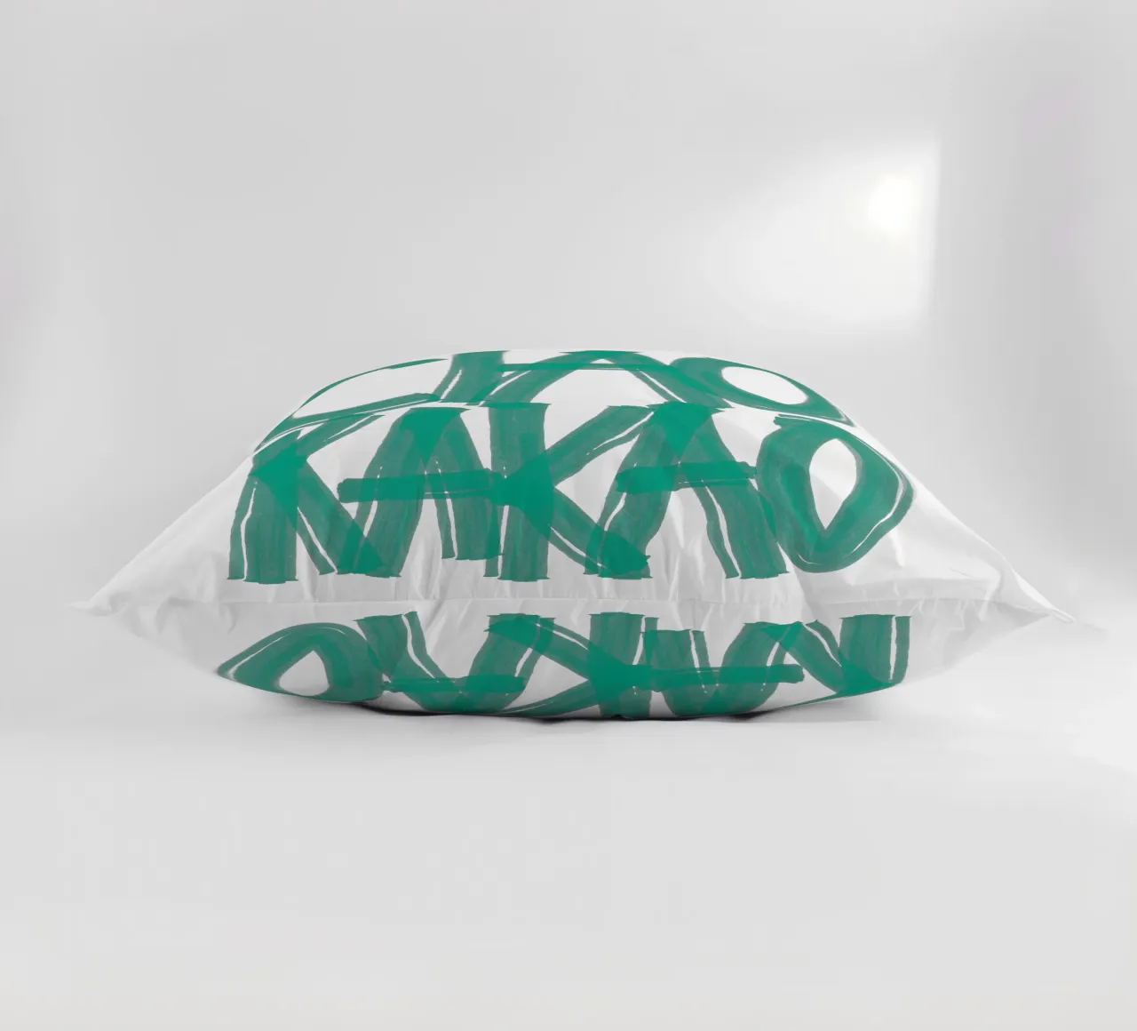 Ciao Kakao – Say It Bold cuscino da QuooodZ by MooodzArt
