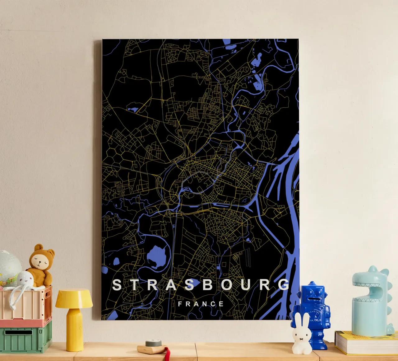 Strasburgo Francia - Mappa della città in nero e oro tela con Cornice a cassetta da Cartographers Library