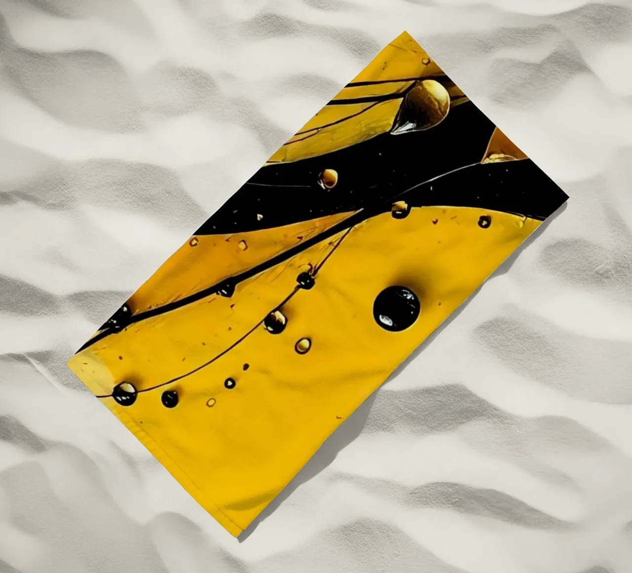 Druppels_12 strandhanddoek van schwarz-gelb by LK