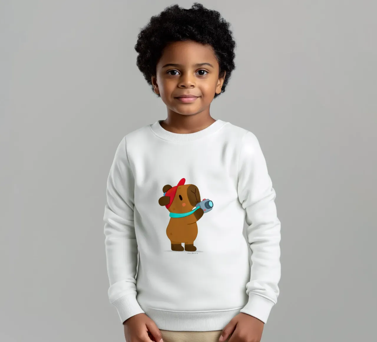 Capybara with cap and camera touristing kids sweatshirt by julianamotzko