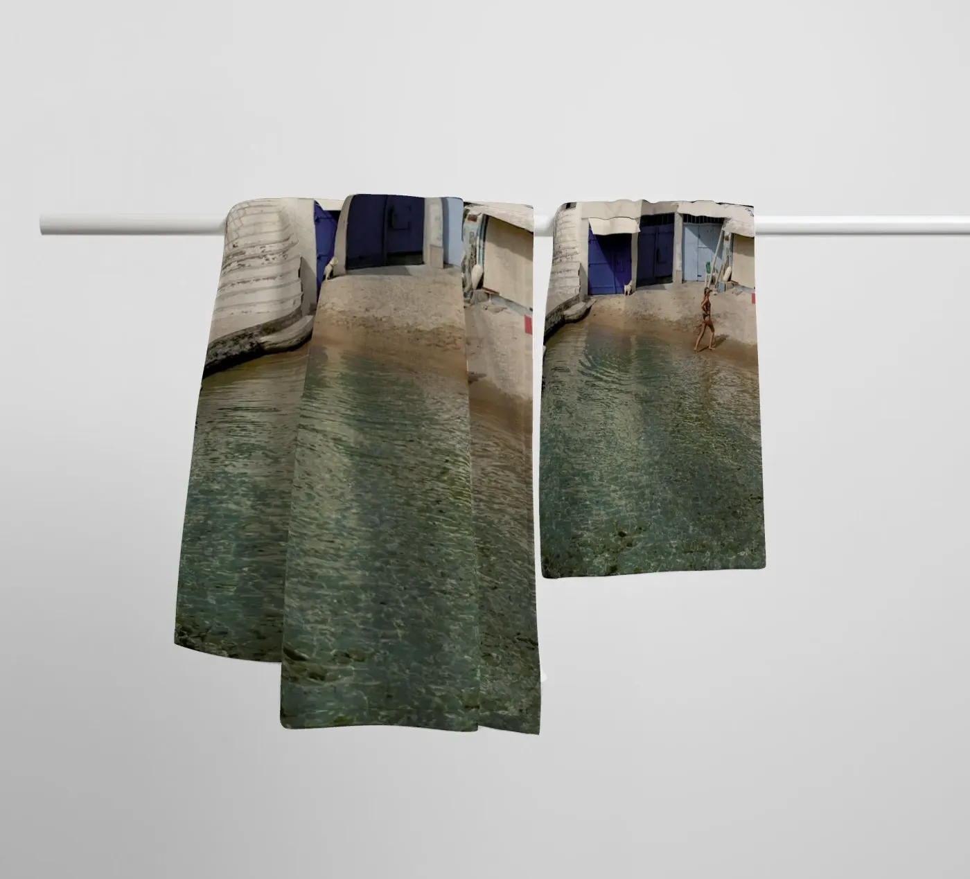 Bay towel by NET Talents GmbH