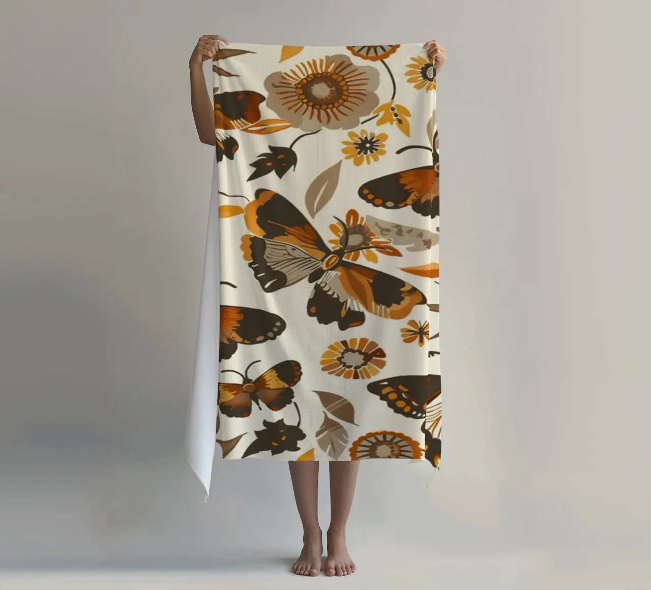 Retro Butterflies telo mare da Sunflower Soul Studio