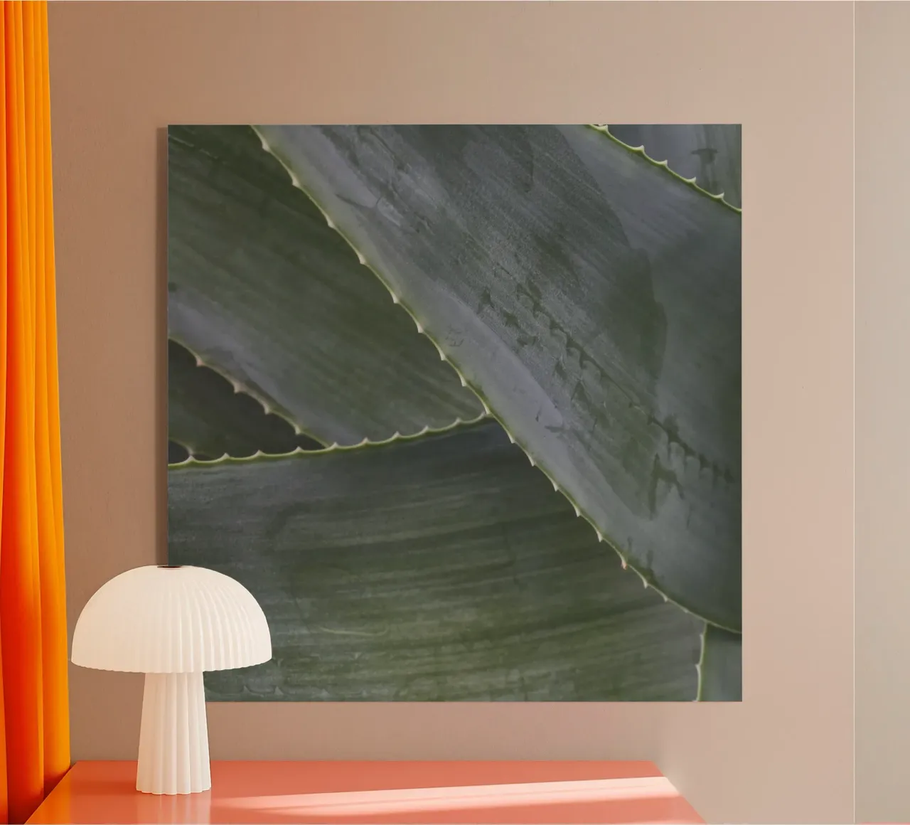 Close Enough 1 plexiglass da Nur Mut