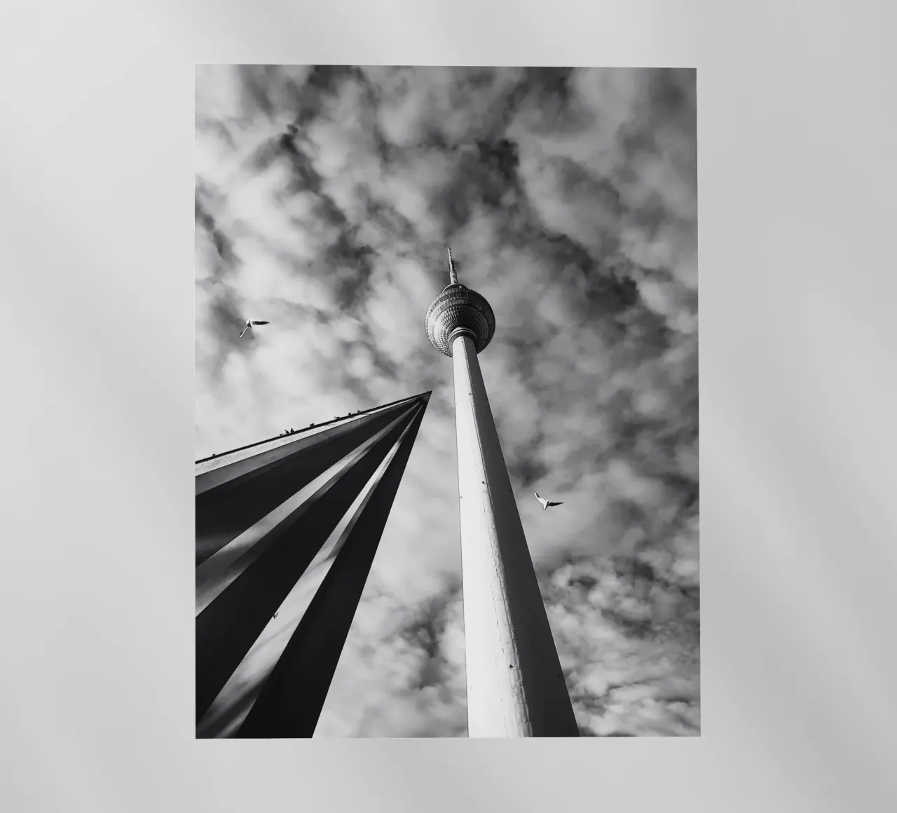 Fernsehturm Berlin pellicola backlit da Dorothea Baur