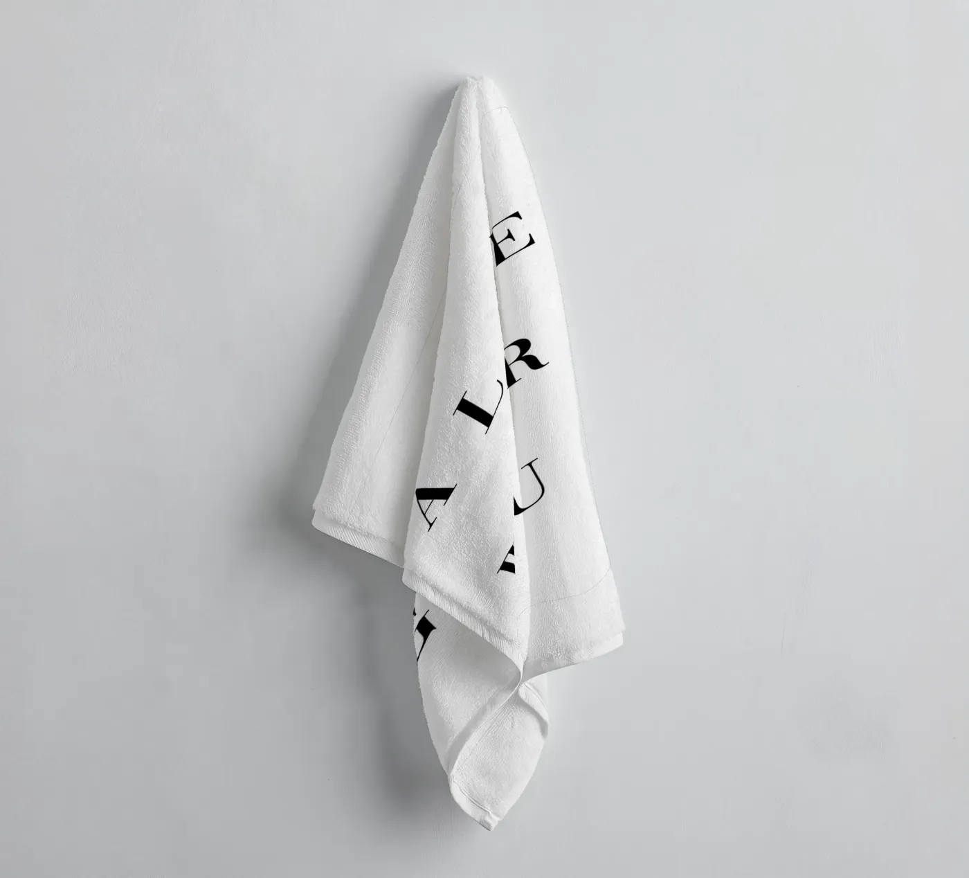 Alles wird gut towel by BAINAI QUOTES
