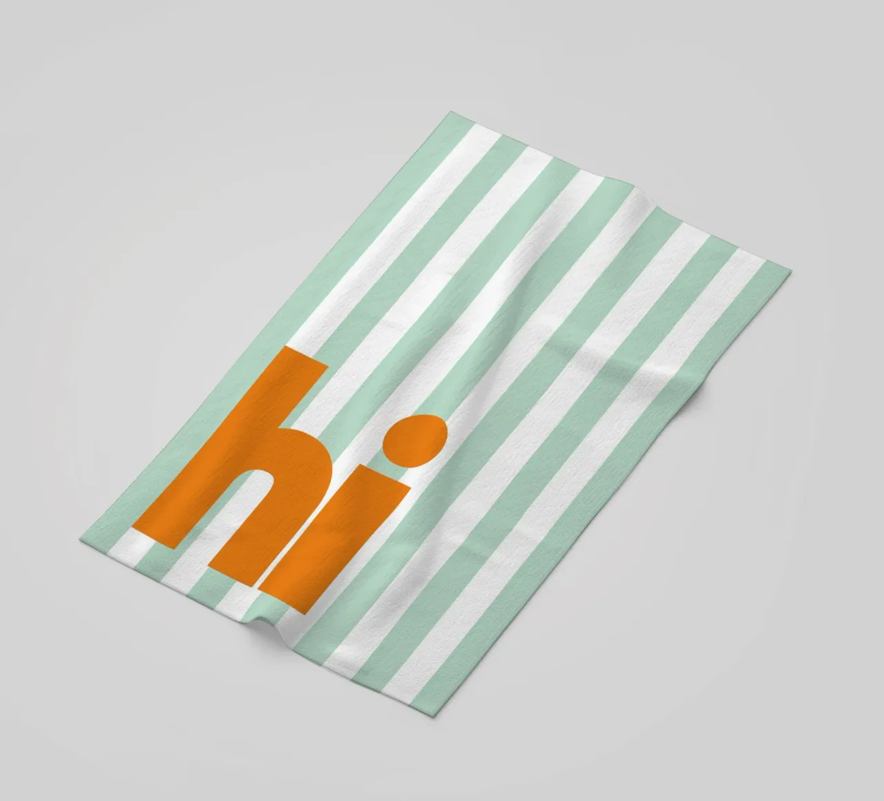 Hi - grüne Streifen beach towel by BAINAI QUOTES