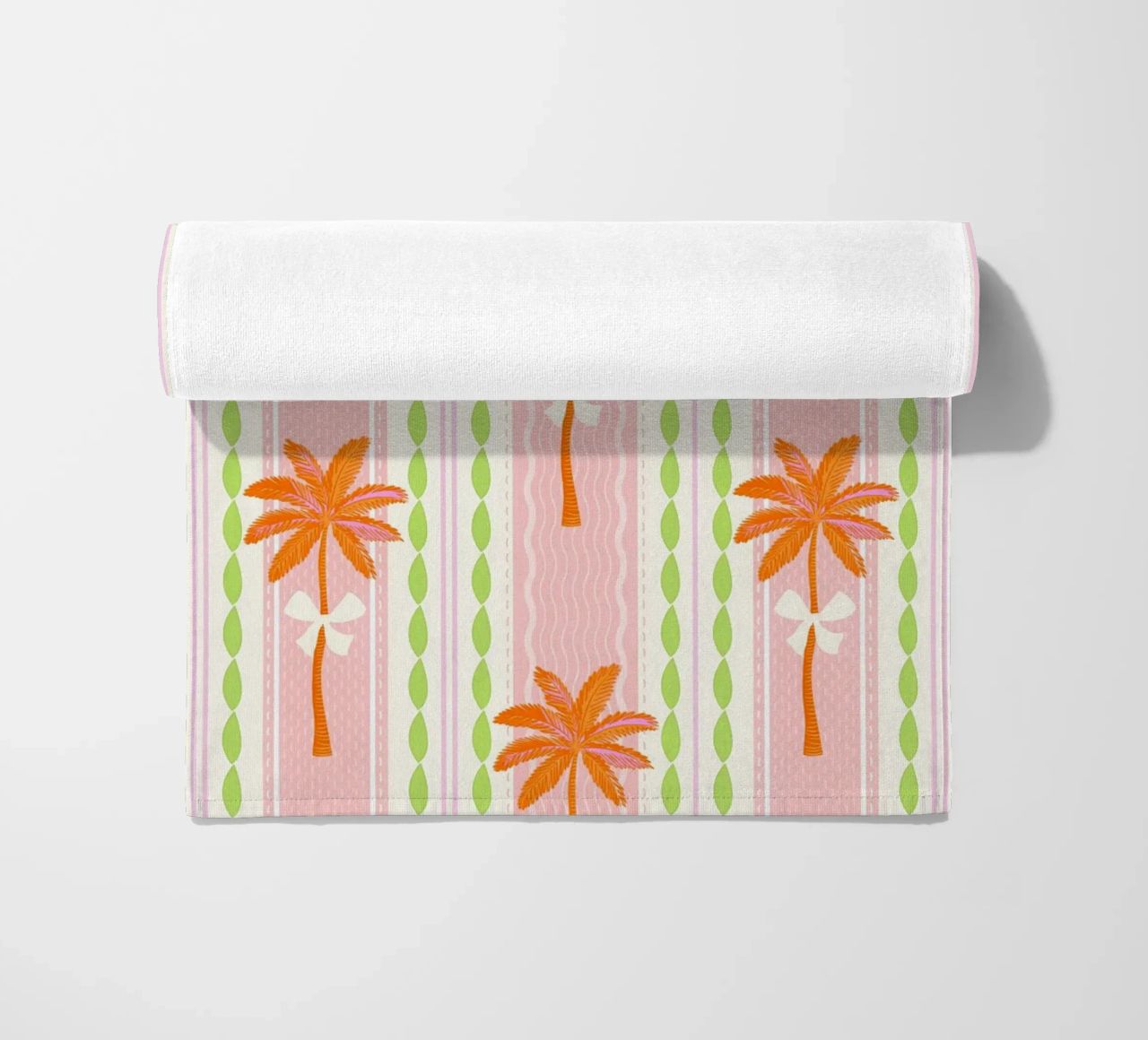 Motivo a righe Preppy Palms & Bows Tropical Grandmillennial telo mare da Dominique Vari