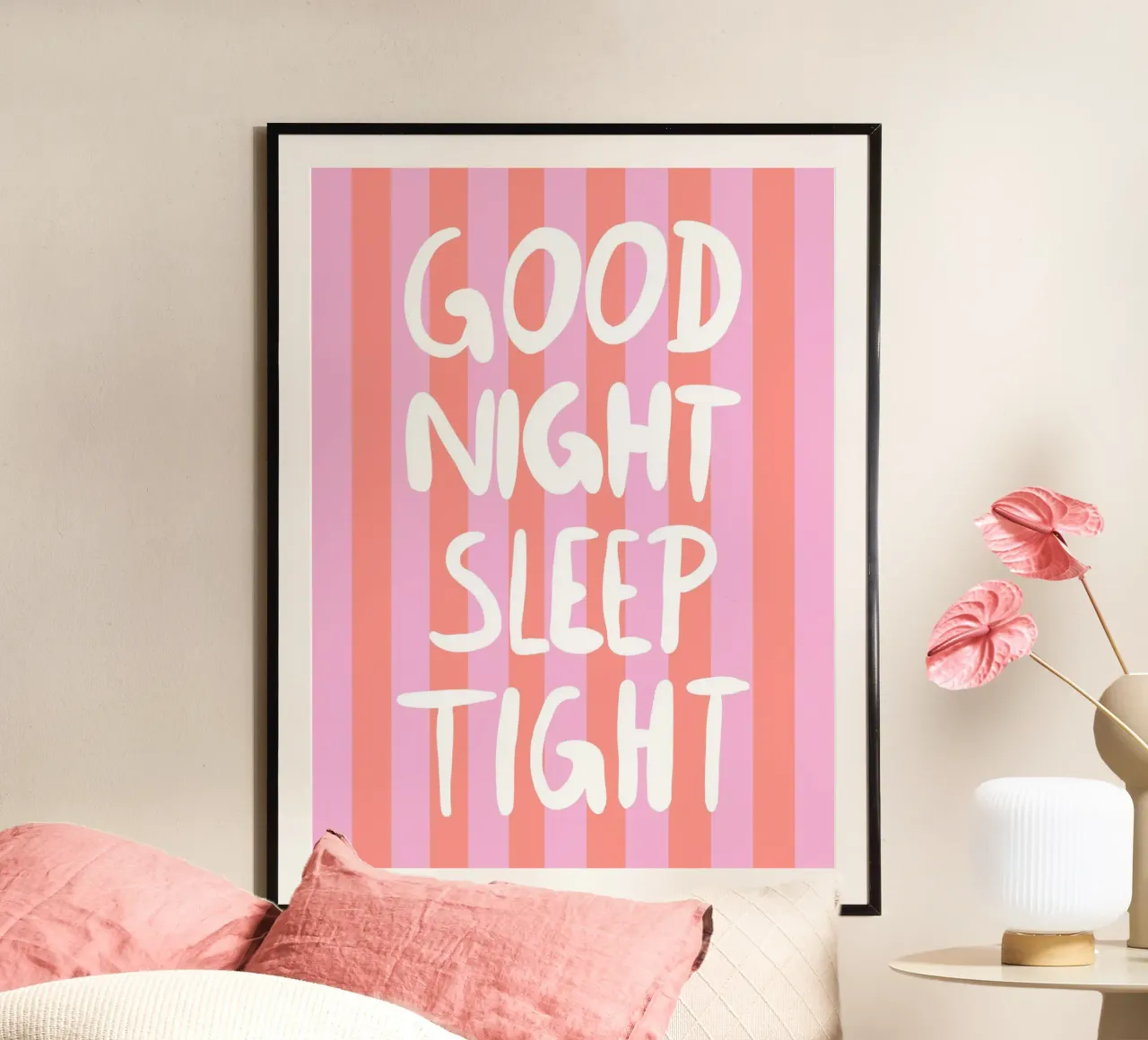 Good night sleep tight - rosa Streifen poster con telaio in plastica da BAINAI QUOTES