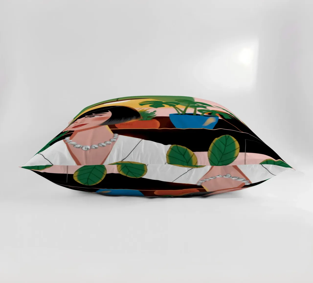 Un'elegante oasi interna cuscino da Veiled Canvas