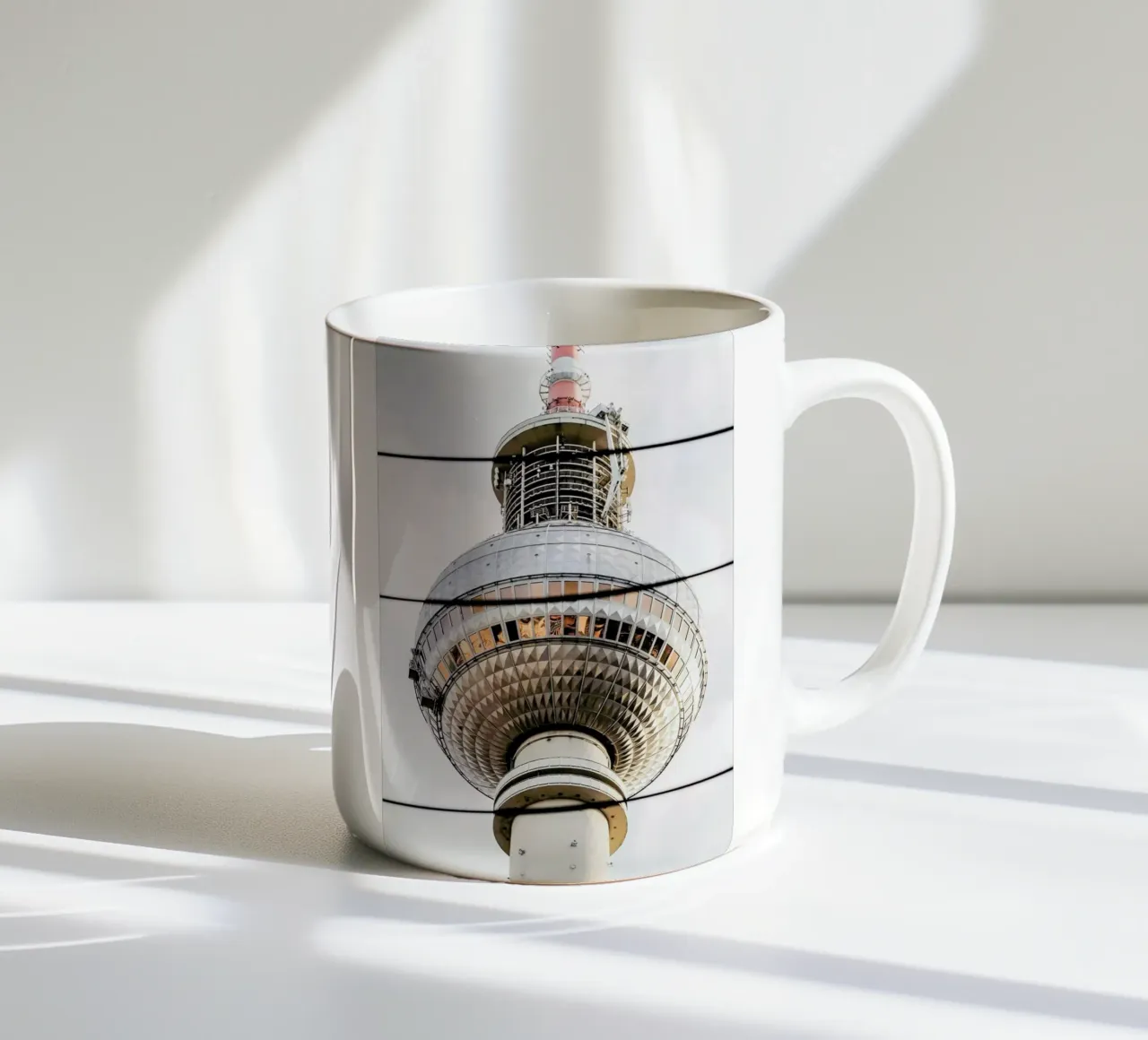 Berlin Icon Keramik Tasse von Babett Schultze