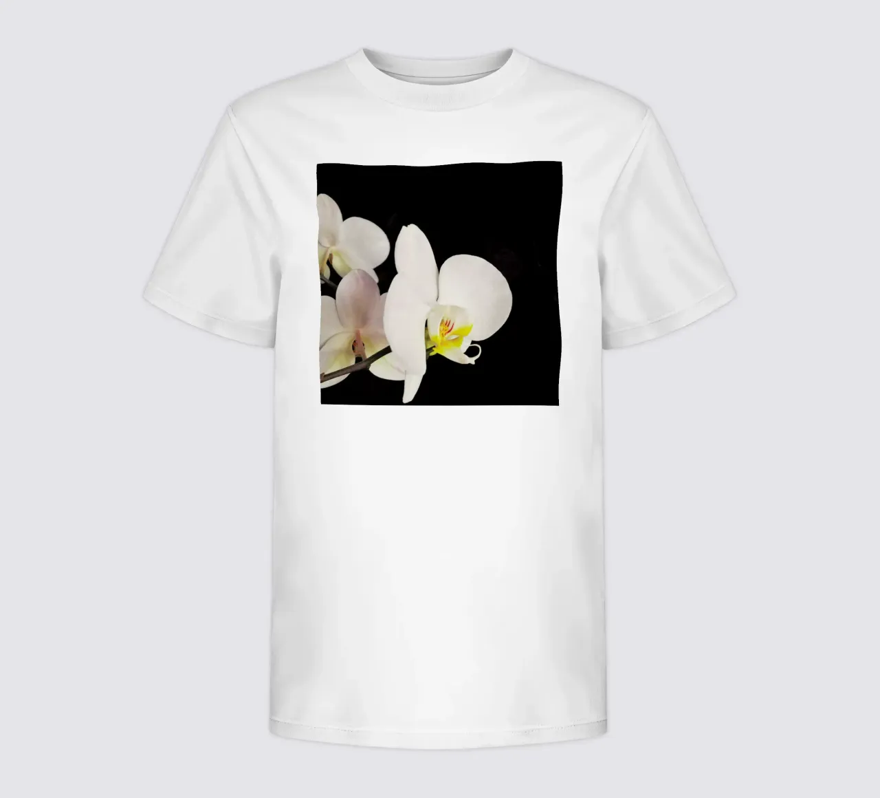 Orchidea bianca e nera t-shirt bambini da Cassia Beck Photography