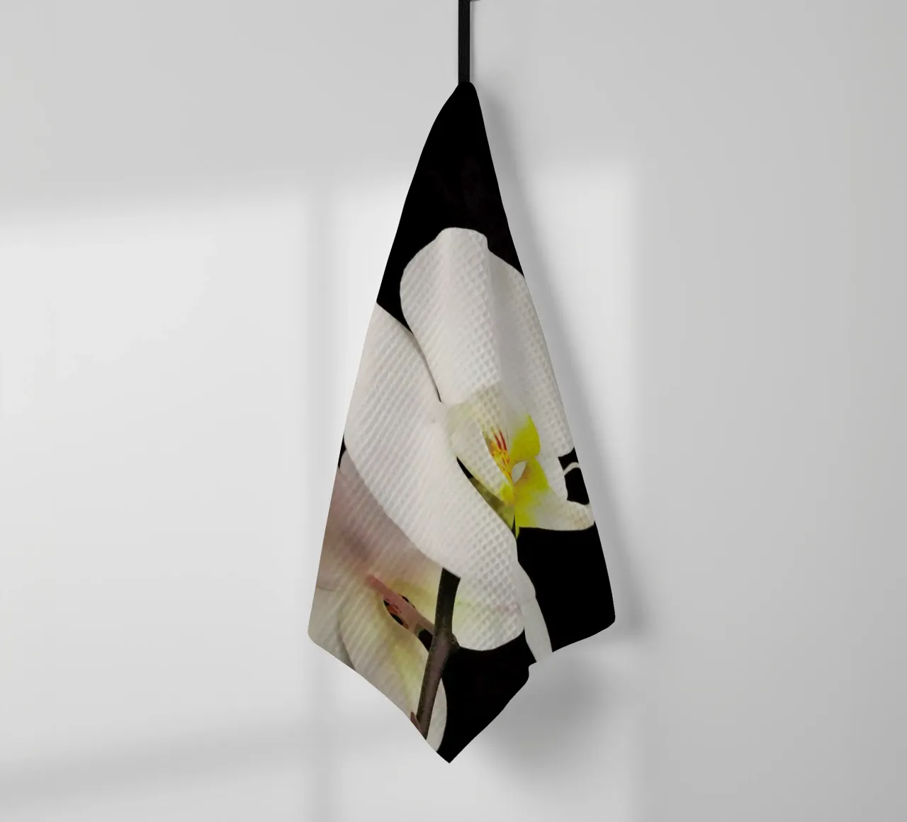 Orchidea bianca e nera canovaccio da cucina da Cassia Beck Photography