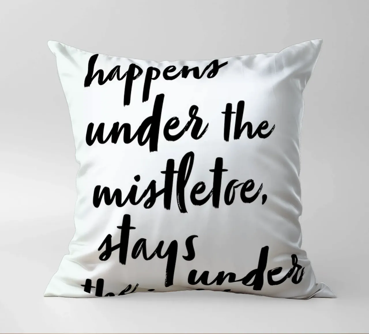 Under the Mistletoe cuscino da daylight design studio