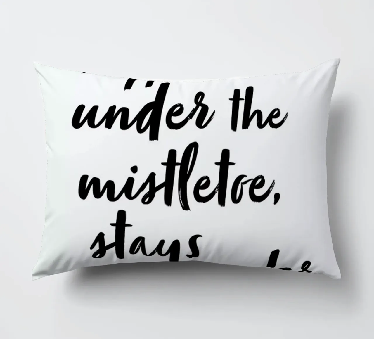 Under the Mistletoe cuscino da daylight design studio