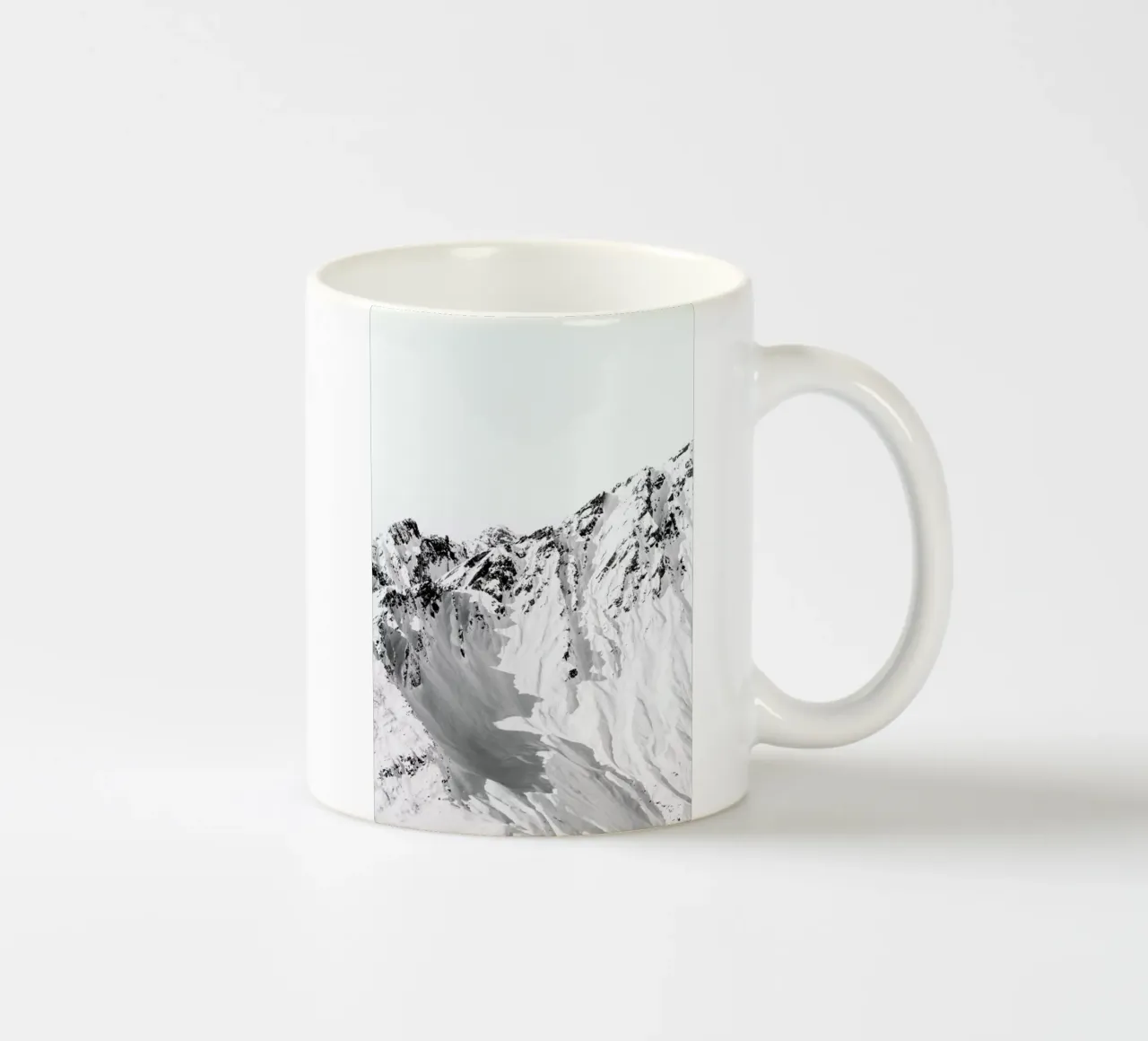 Close to the Edge tazza in ceramica da Victoria Frost