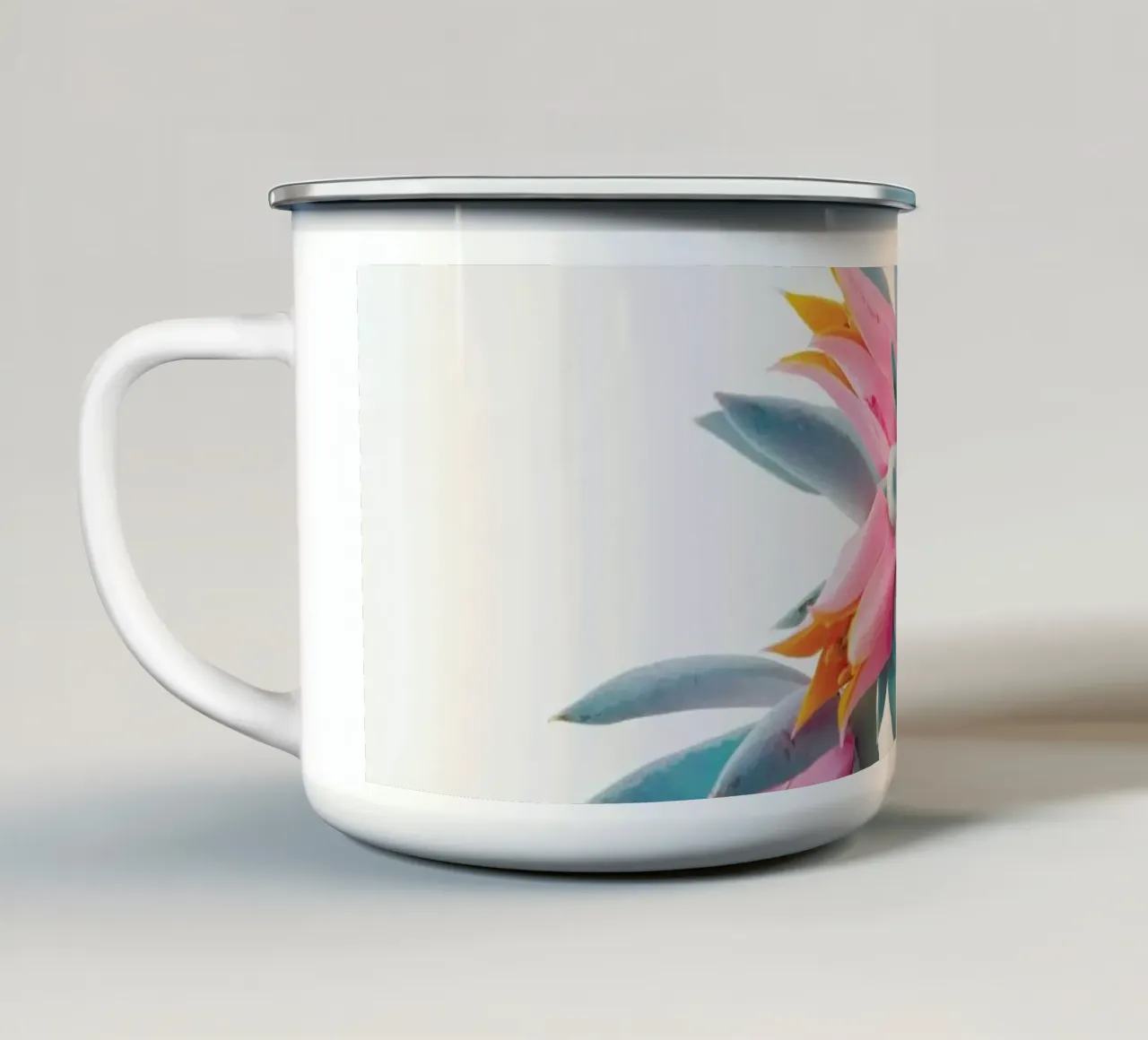 Grappolo di succulente tazza in smalto da Cassia Beck Photography