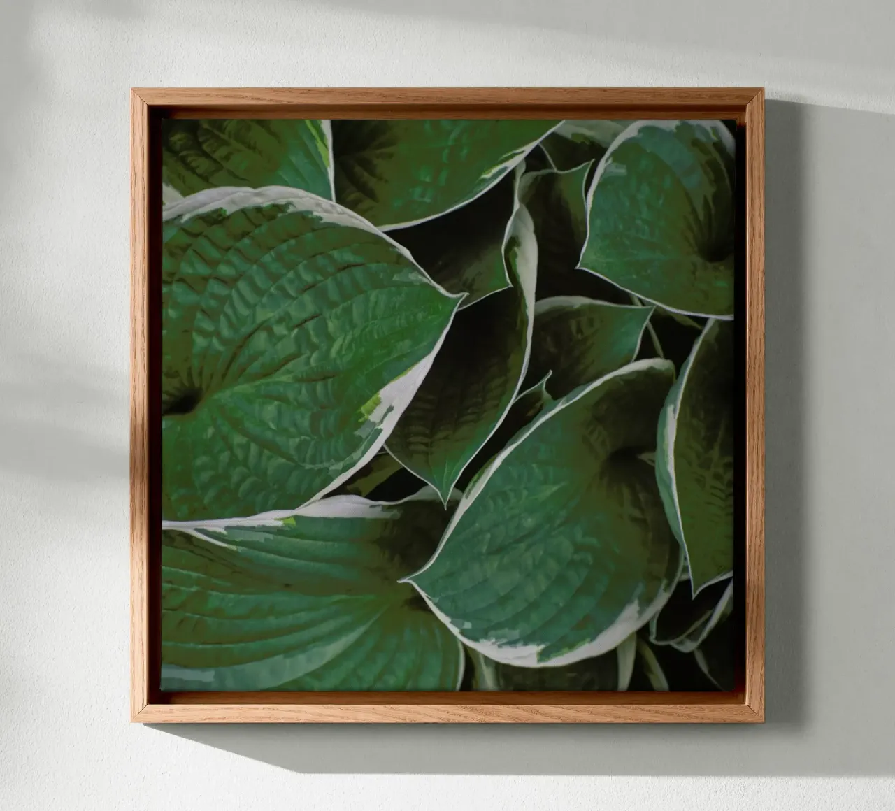 Loving The Leaves 9 canvas met Baklijst van Nur Mut