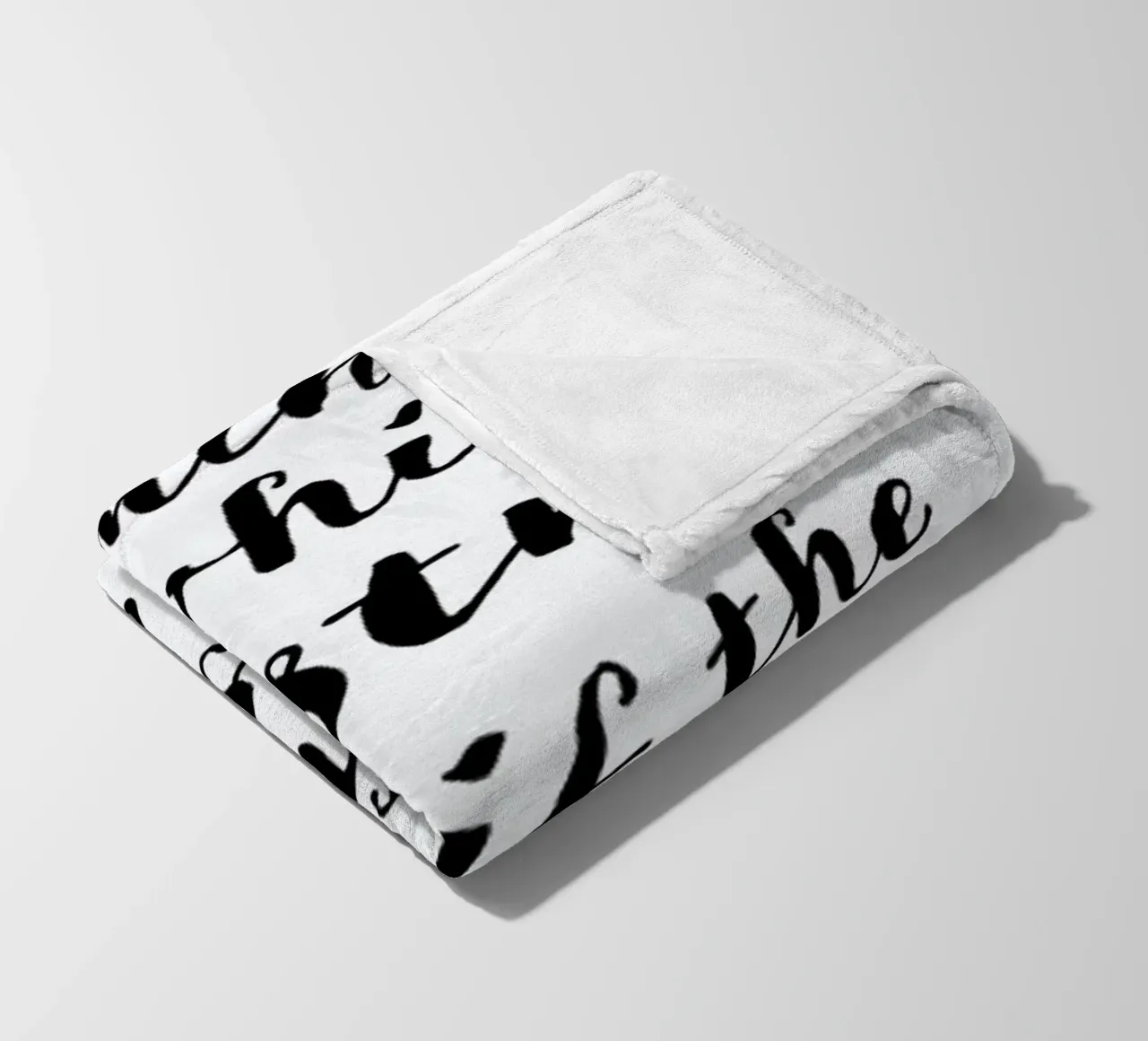 Drink the Red coperta in pile da daylight design studio