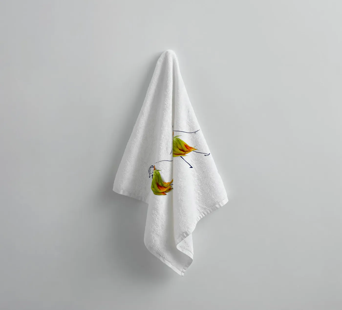 Squash Blossoms badhanddoek van Gretchen Roehrs