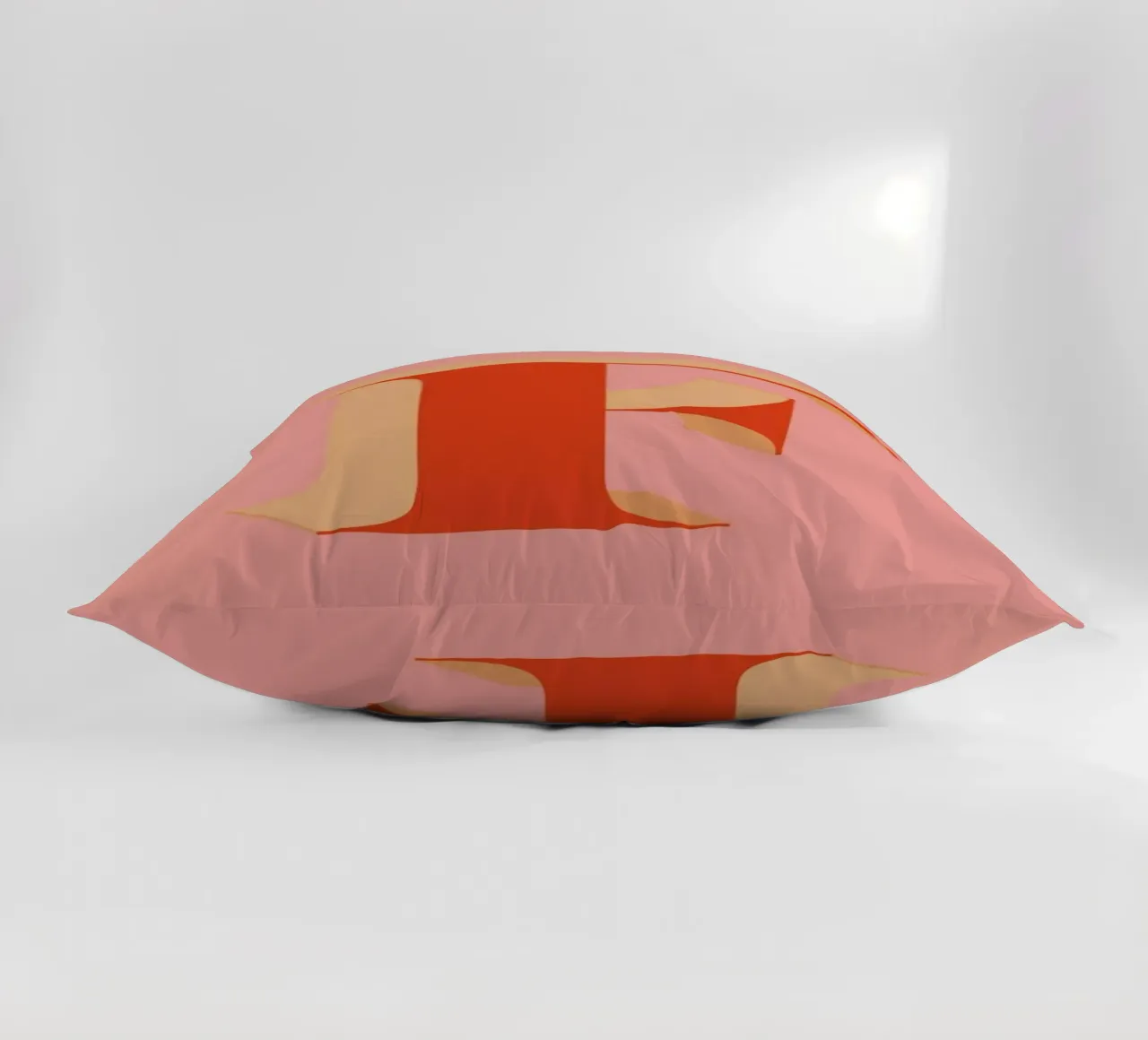 Red F cuscino da daylight design studio