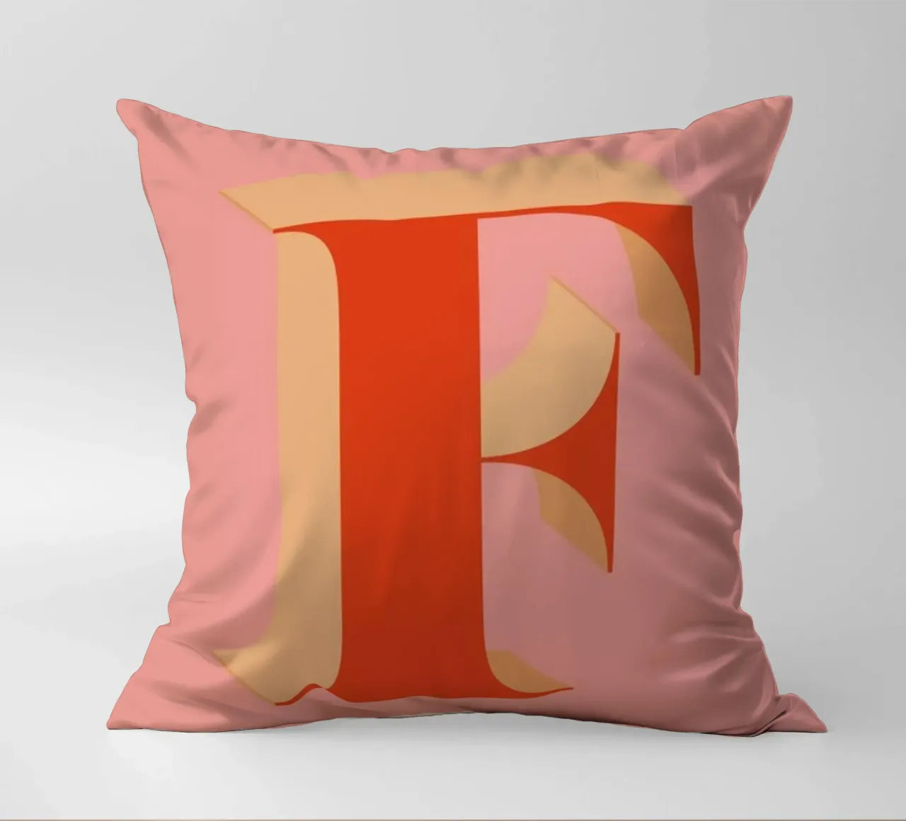Red F cuscino da daylight design studio