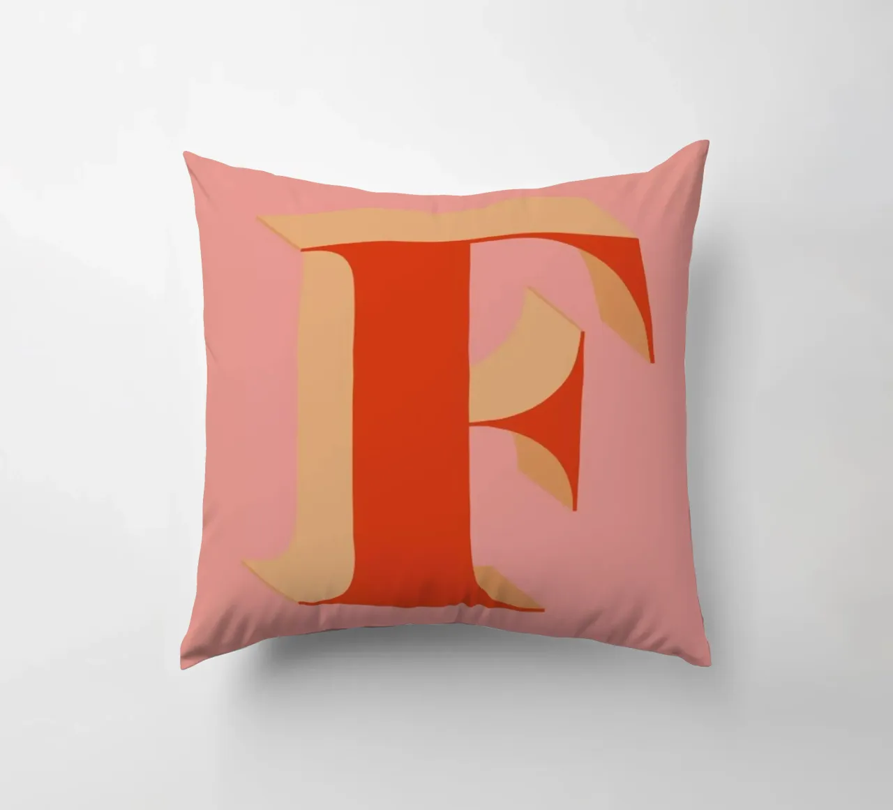 Red F cuscino da daylight design studio
