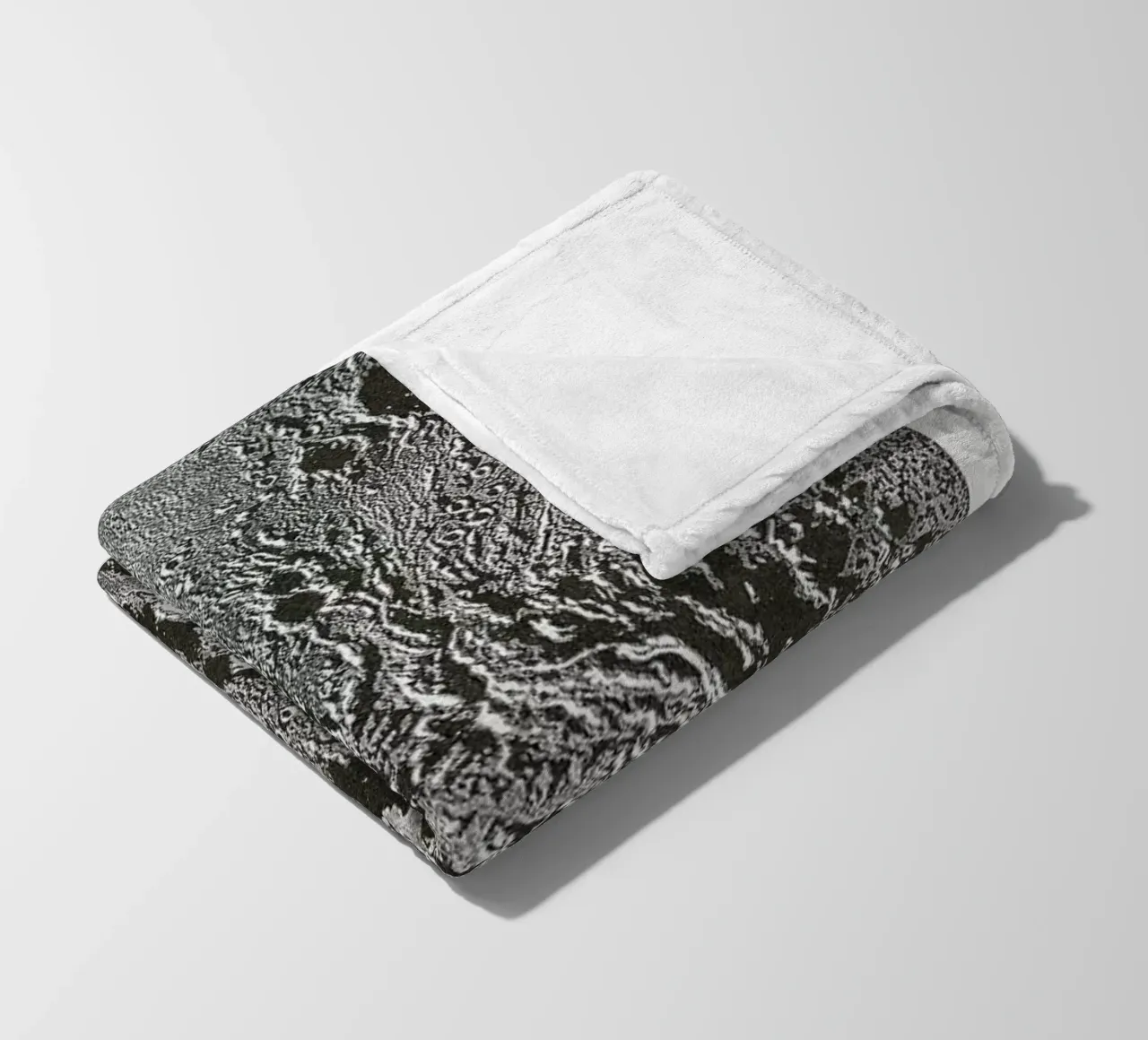 Moon Crater coperta in pile da Flora & Fauna