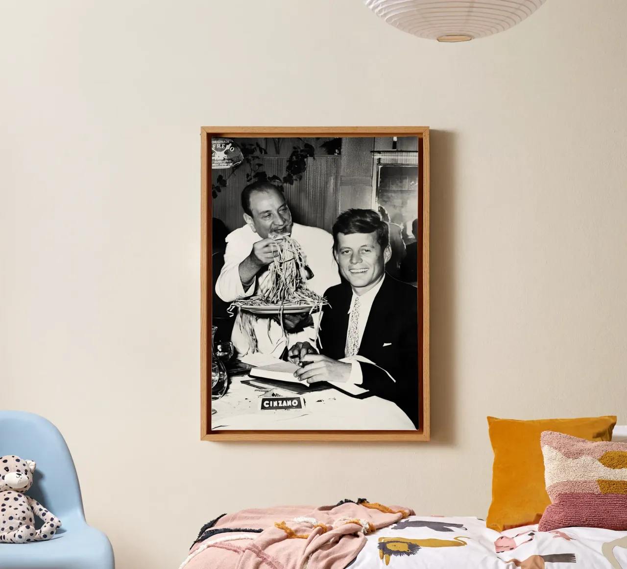 John F Kennedy eet spaghetti canvas met Baklijst van rangginangs