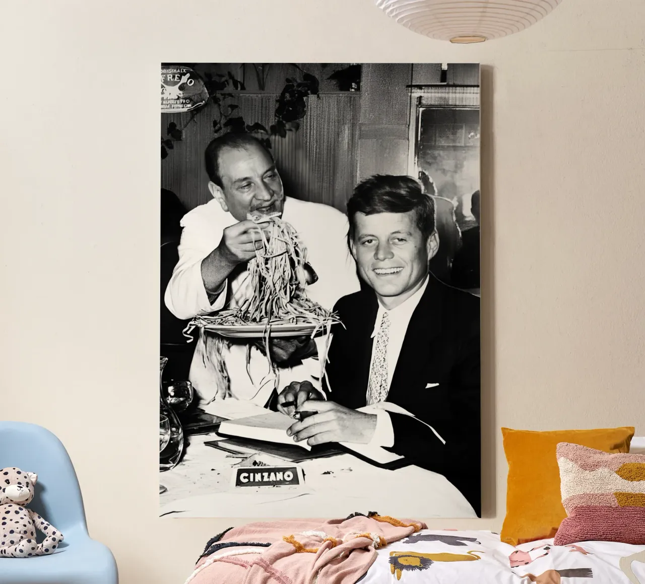 John F Kennedy eet spaghetti canvas met Baklijst van rangginangs