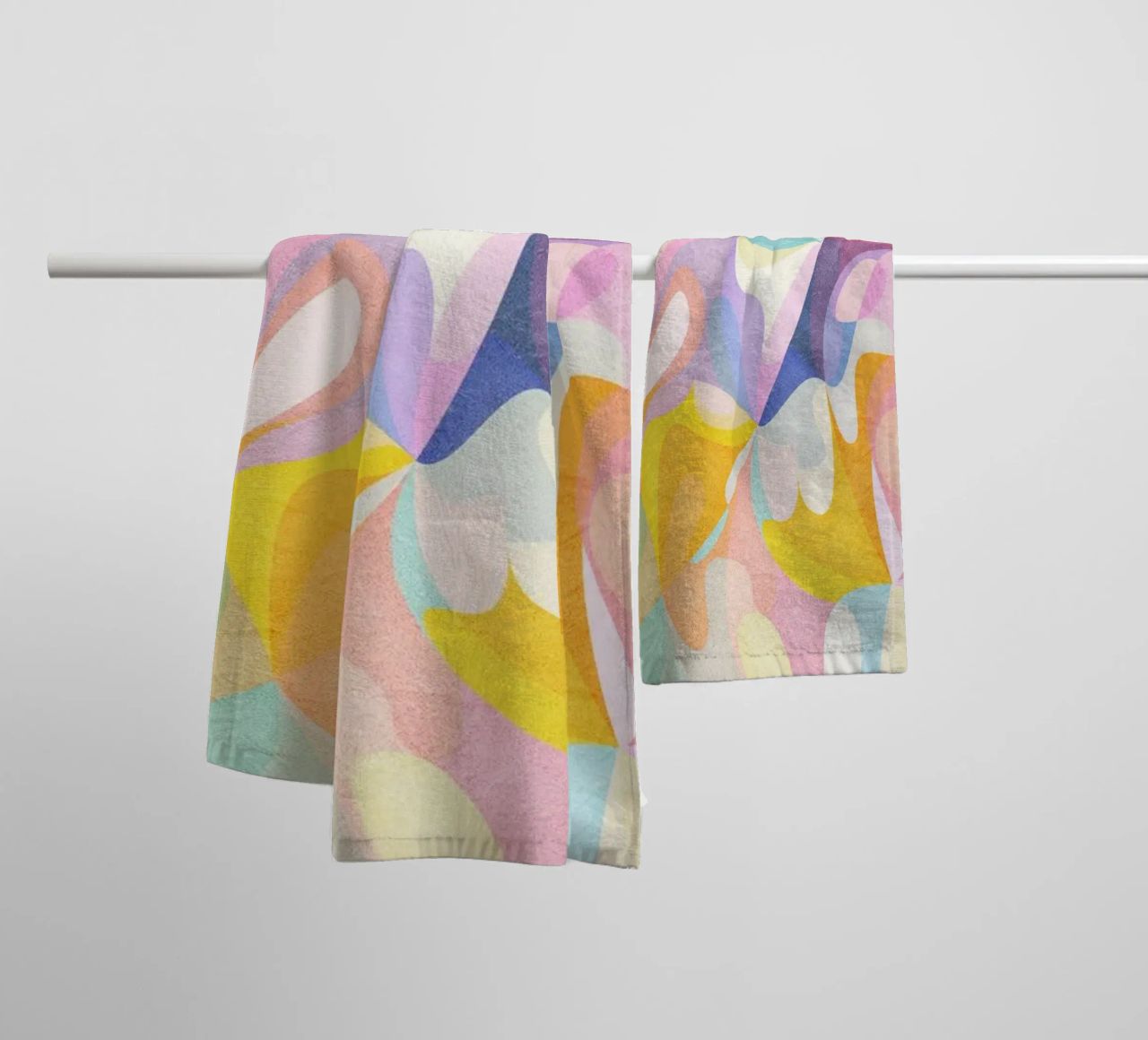 Move and Flow II - Abstraktes geometrisches Muster Handtuch von lovely lines
