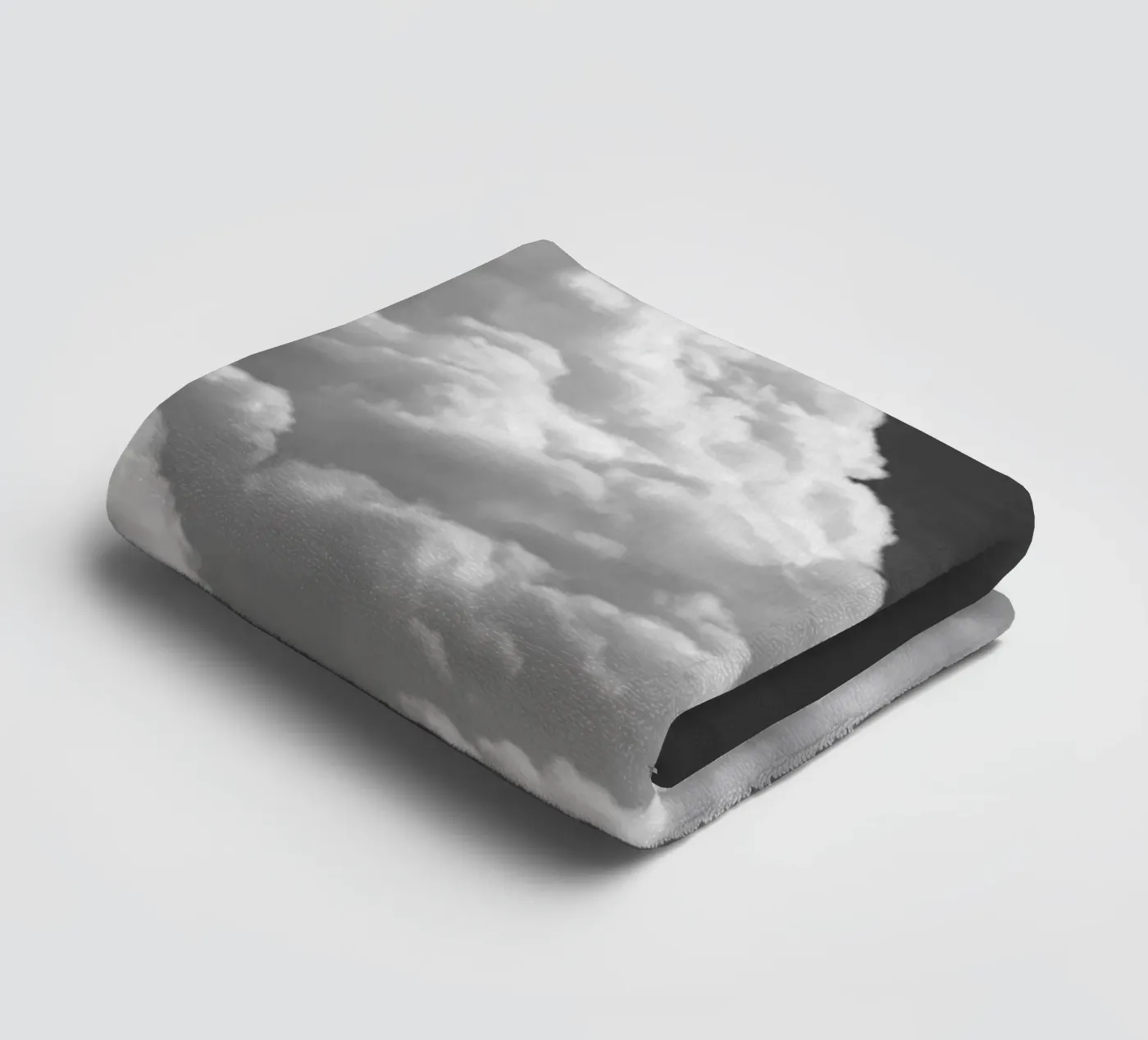 Cloudscape 4 Handtuch von Nur Mut
